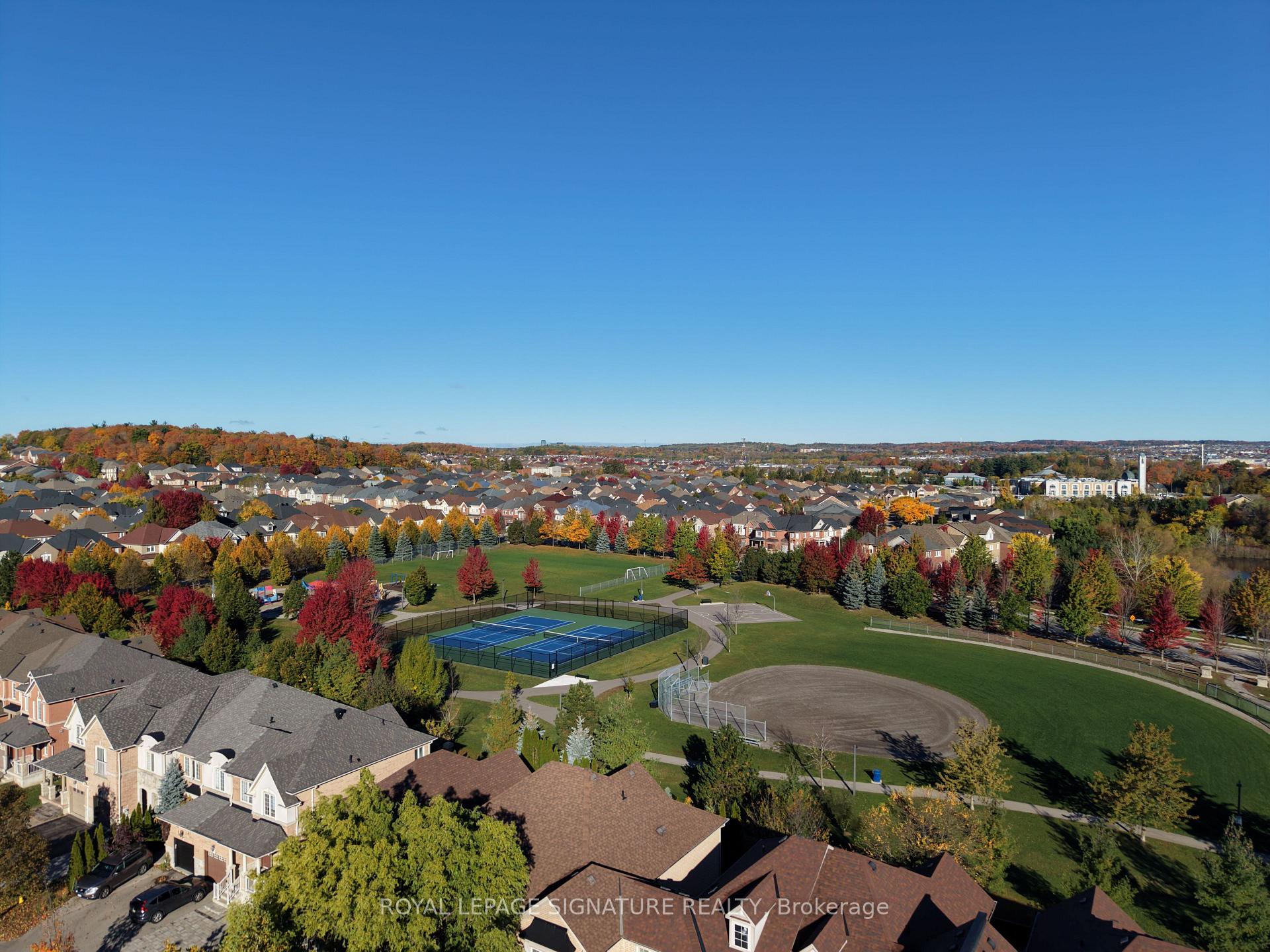 Photo 36 of 82 Loire Valley Avenue, Vaughan, Patterson — HOMEH
