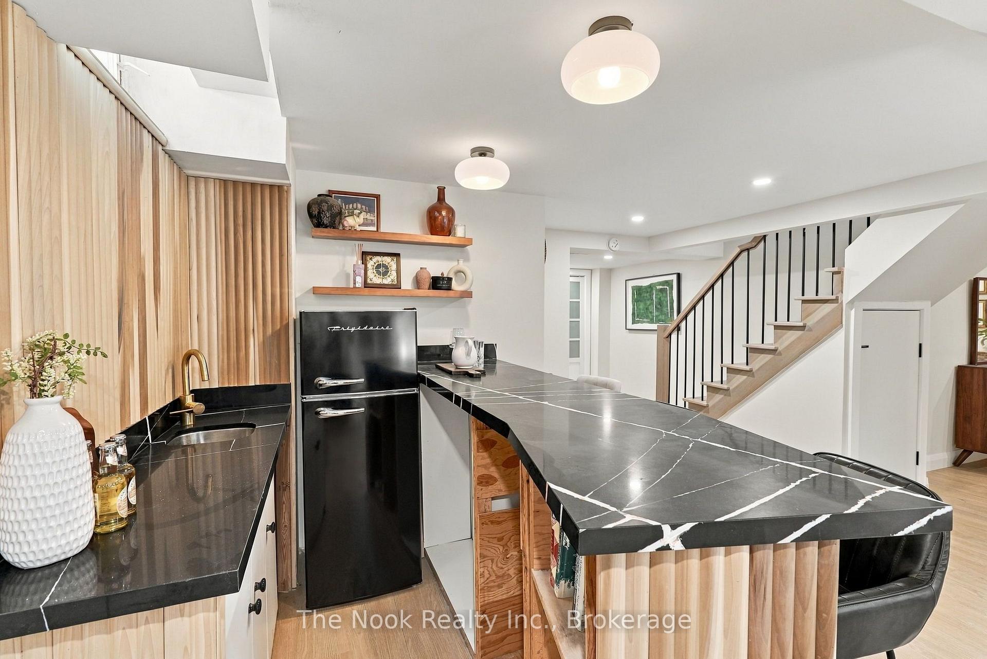 Photo 20 of 19 Sandringham Drive, Clarington, Courtice — HOMEH