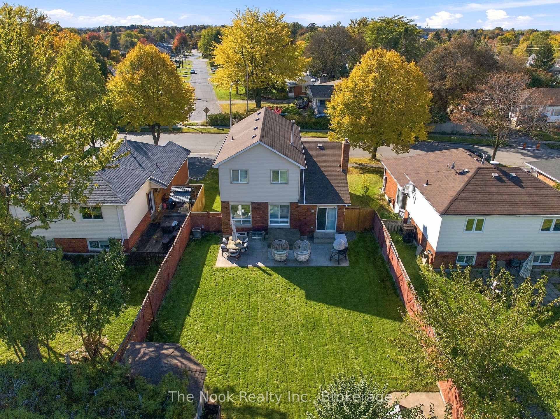 Photo 27 of 19 Sandringham Drive, Clarington, Courtice — HOMEH