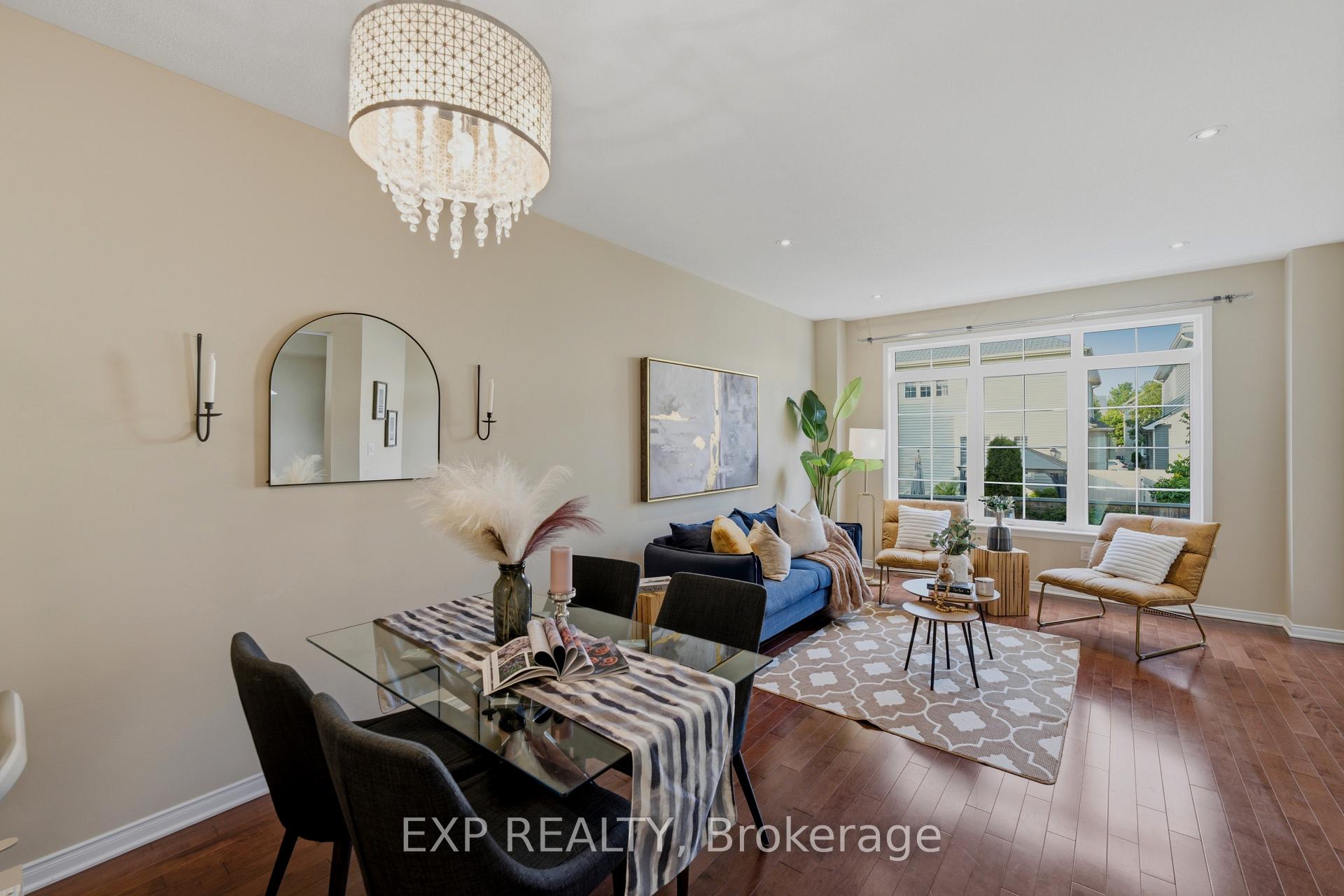 Photo 5 of 118 Laramie Crescent, Ottawa, Barrhaven - Stonebridge — HOMEH