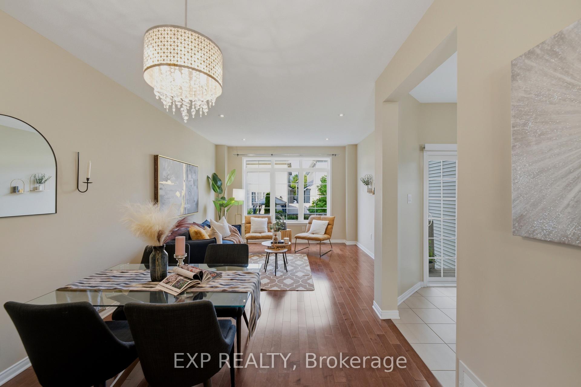 Photo 7 of 118 Laramie Crescent, Ottawa, Barrhaven - Stonebridge — HOMEH
