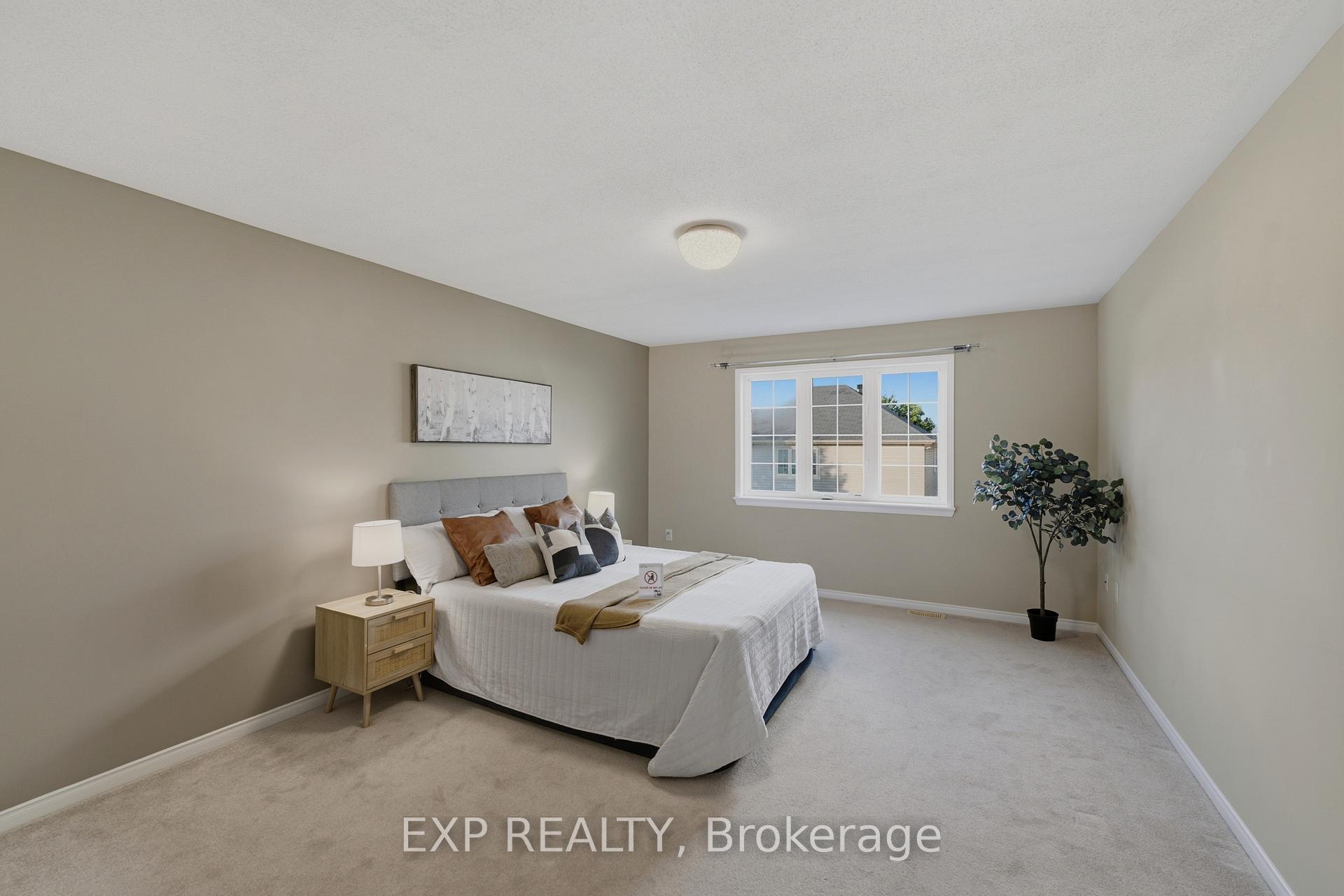 Photo 20 of 118 Laramie Crescent, Ottawa, Barrhaven - Stonebridge — HOMEH