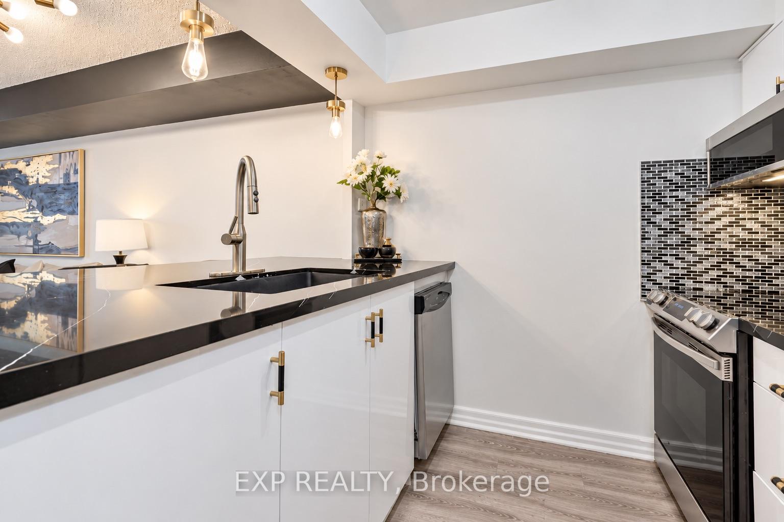 Photo 13 of Unit 1407, 3 Hickory Tree Road, North York, Weston — HOMEH