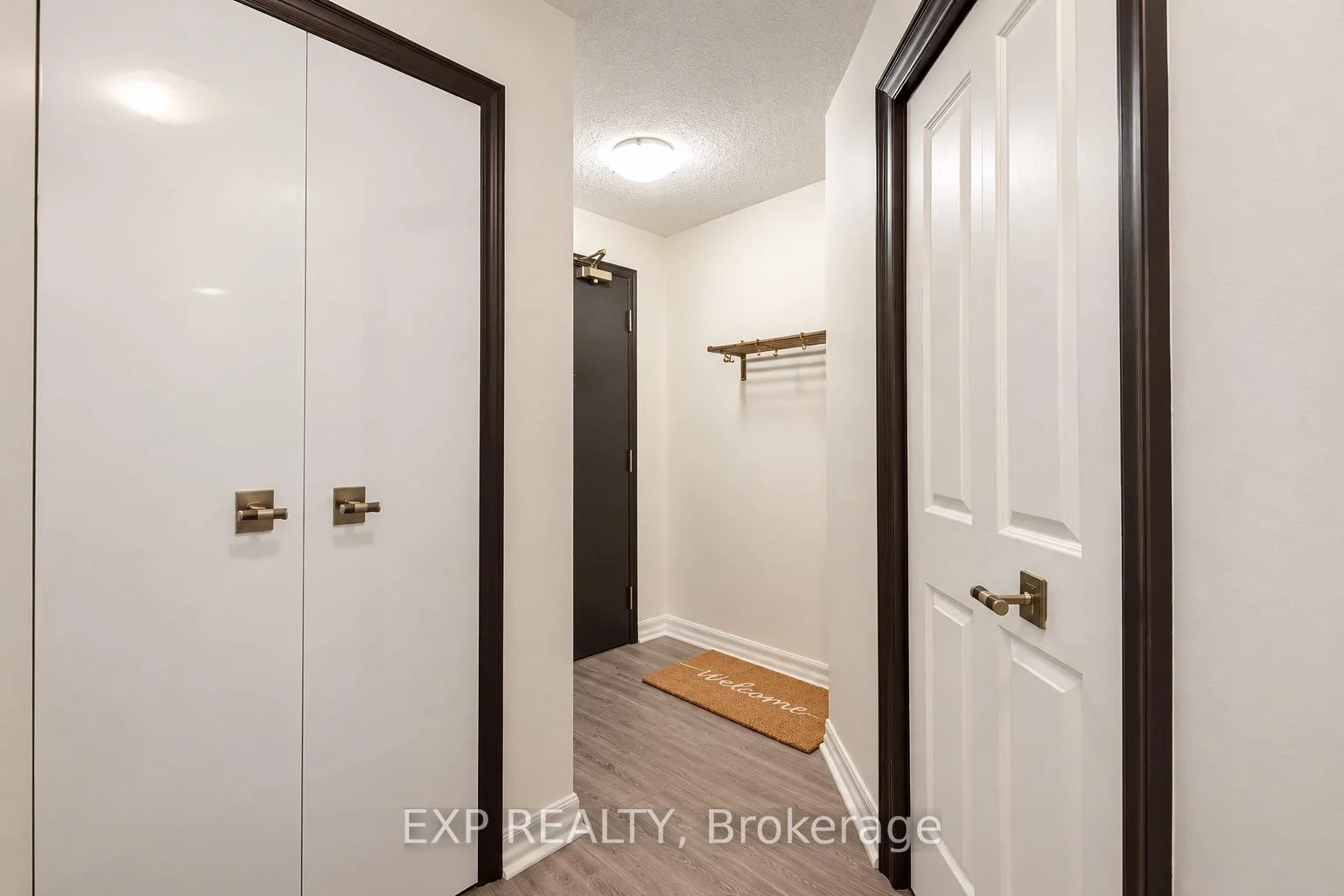 Photo 12 of Unit 1407, 3 Hickory Tree Road, North York, Weston — HOMEH