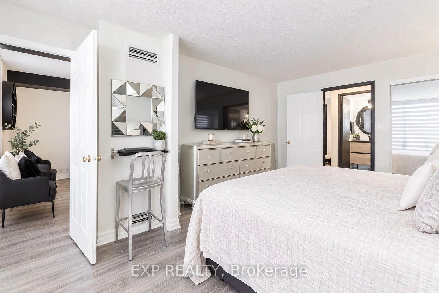 Photo 77 of Unit 1407, 3 Hickory Tree Road, North York, Weston — HOMEH