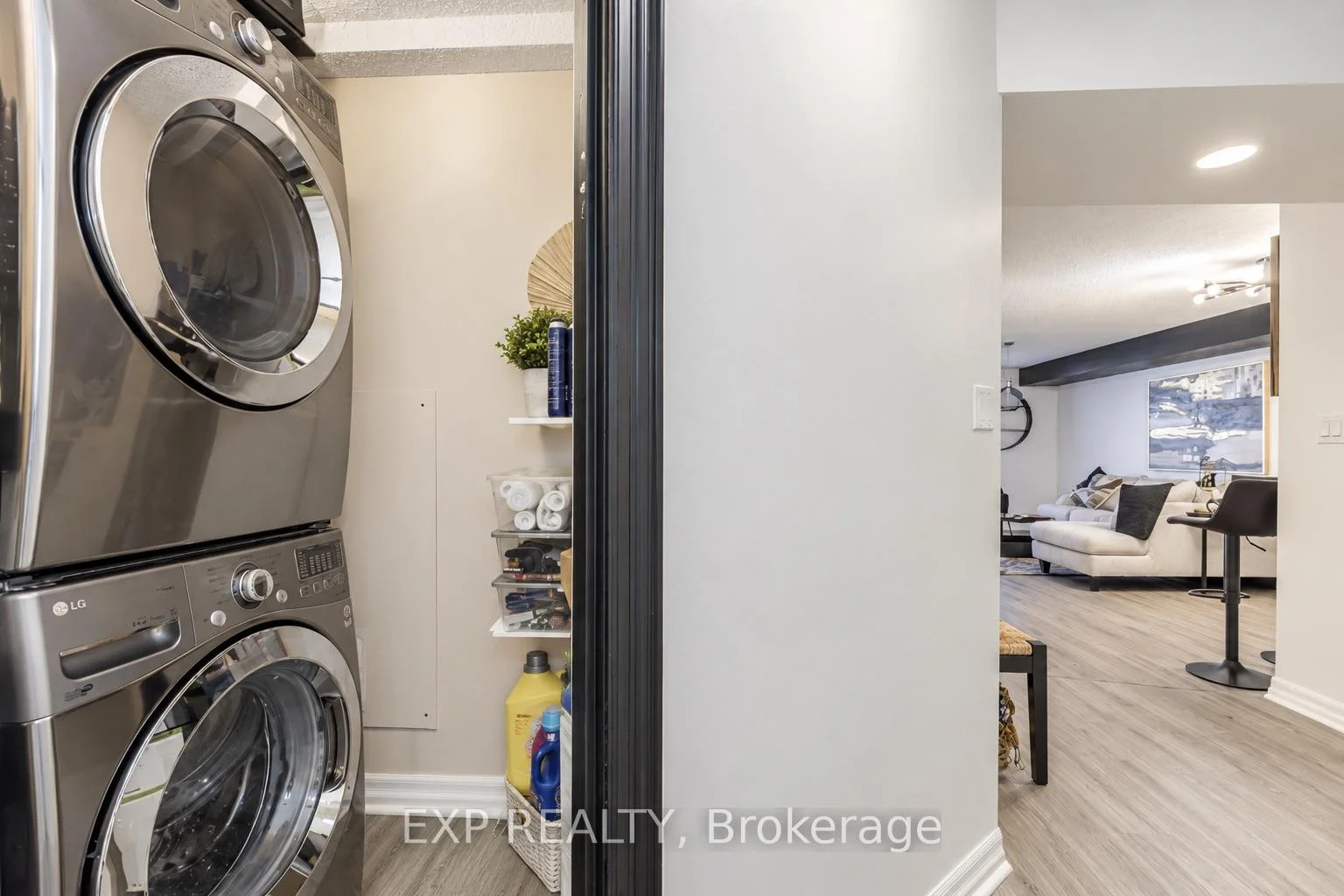 Photo 92 of Unit 1407, 3 Hickory Tree Road, North York, Weston — HOMEH