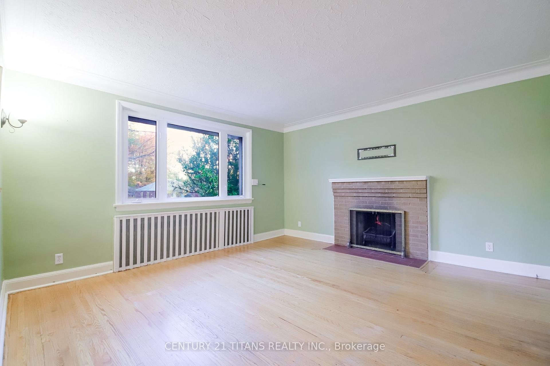 Photo 13 of 172 Phyllis Avenue, Scarborough, Cliffcrest — HOMEH