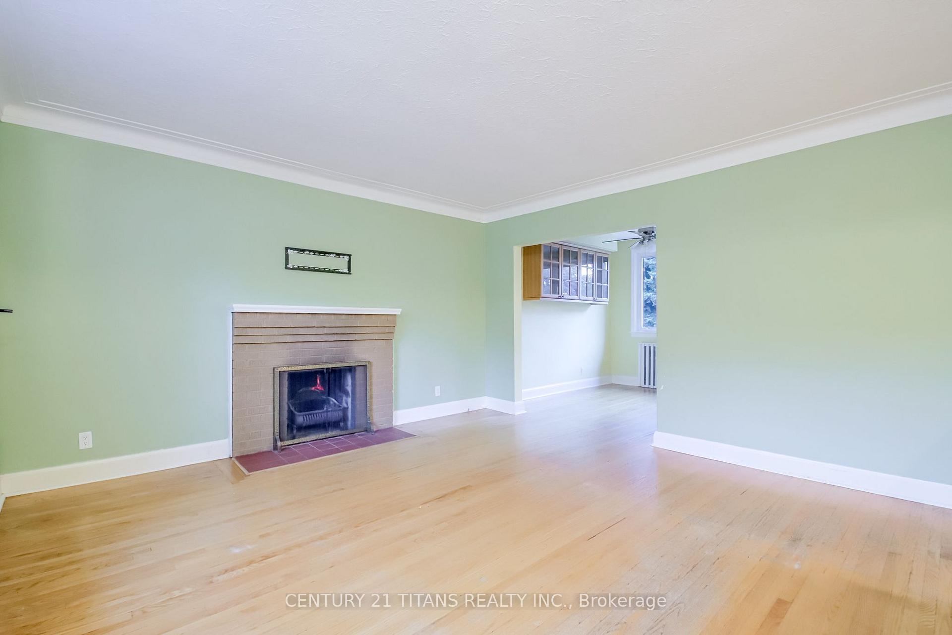Photo 14 of 172 Phyllis Avenue, Scarborough, Cliffcrest — HOMEH
