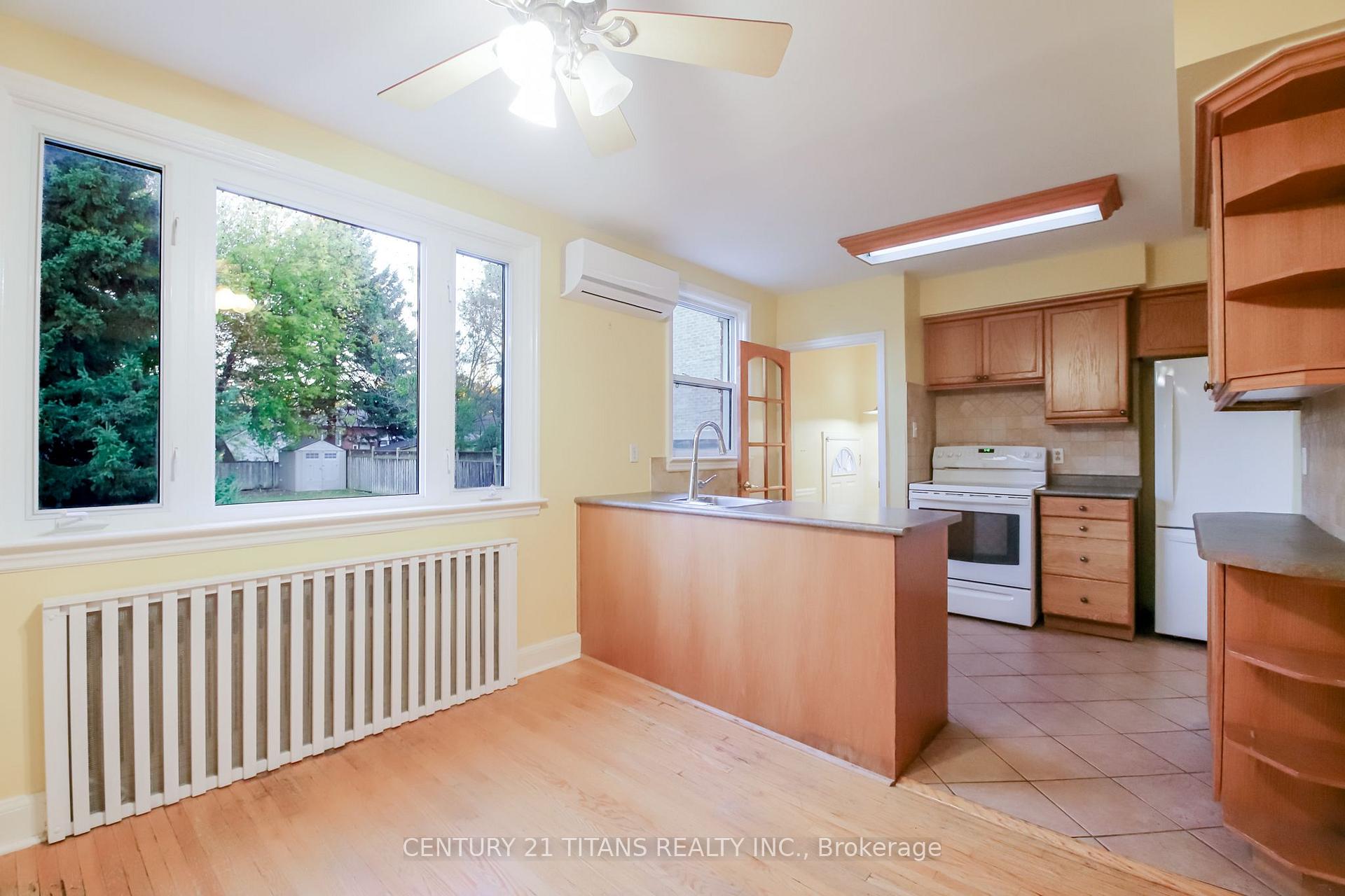 Photo 17 of 172 Phyllis Avenue, Scarborough, Cliffcrest — HOMEH