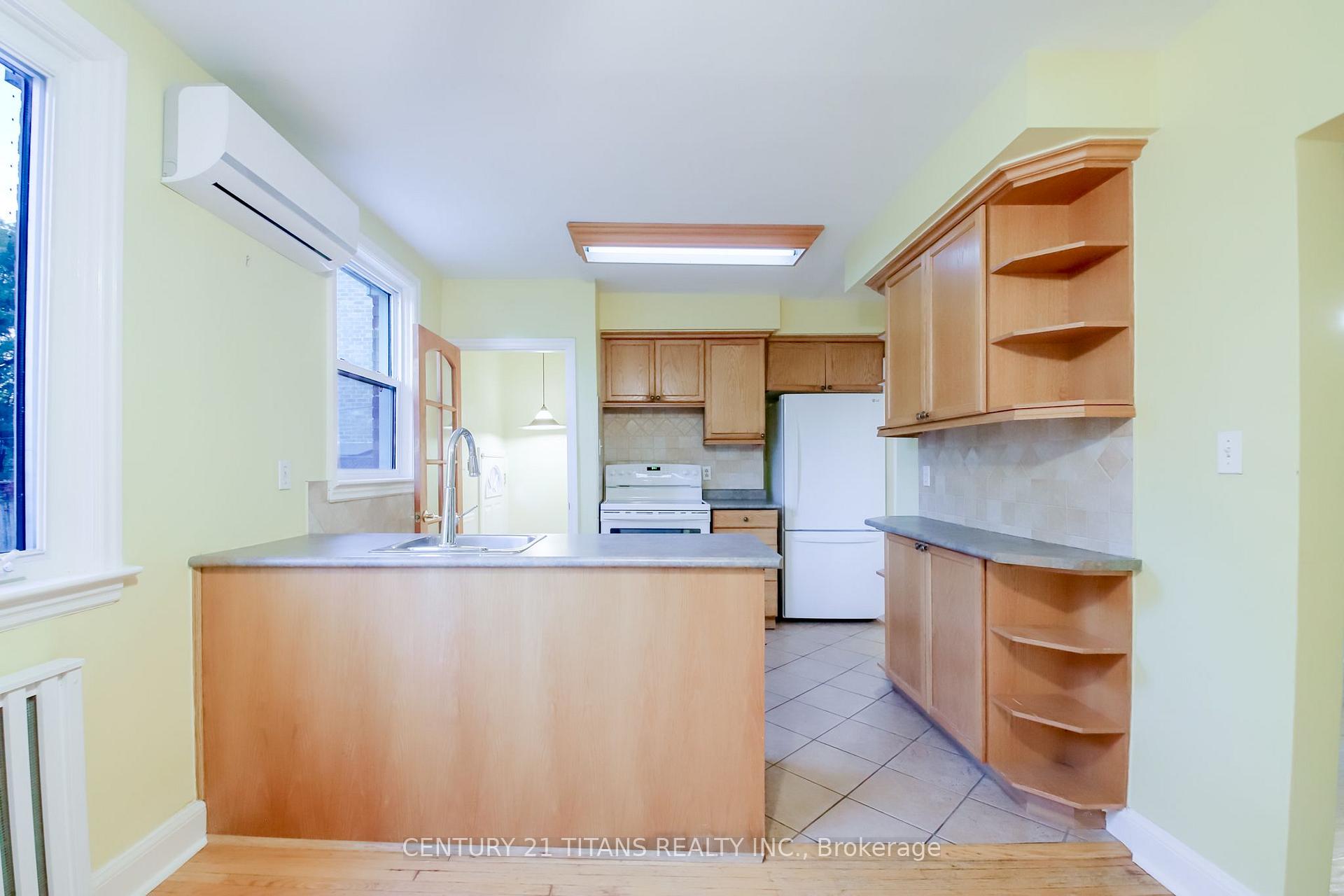 Photo 19 of 172 Phyllis Avenue, Scarborough, Cliffcrest — HOMEH