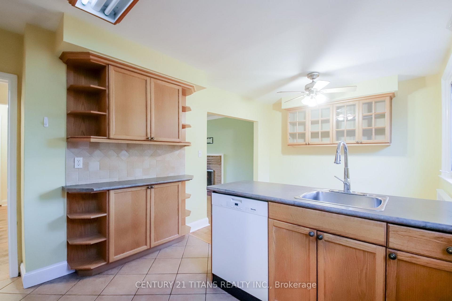 Photo 23 of 172 Phyllis Avenue, Scarborough, Cliffcrest — HOMEH
