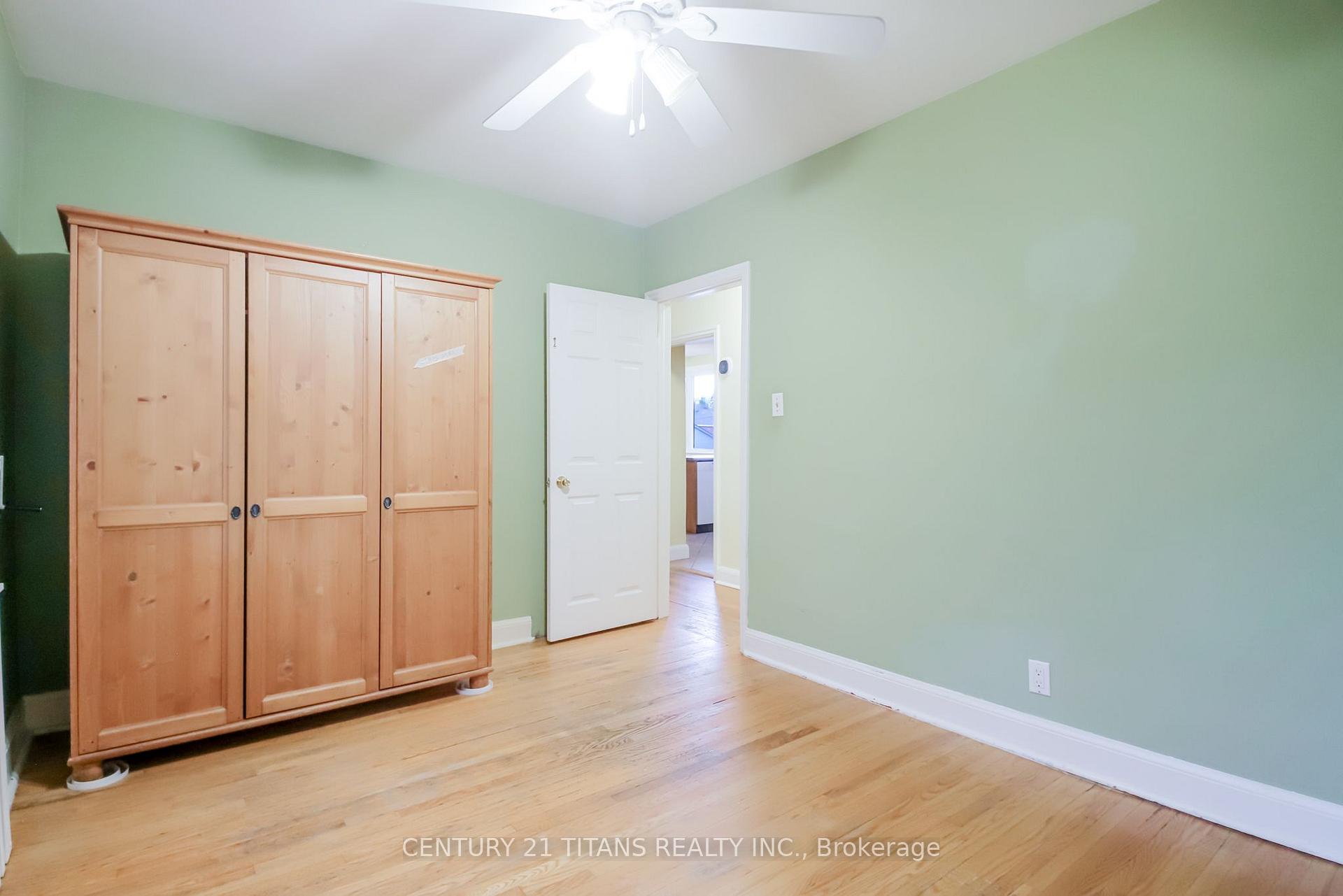 Photo 26 of 172 Phyllis Avenue, Scarborough, Cliffcrest — HOMEH