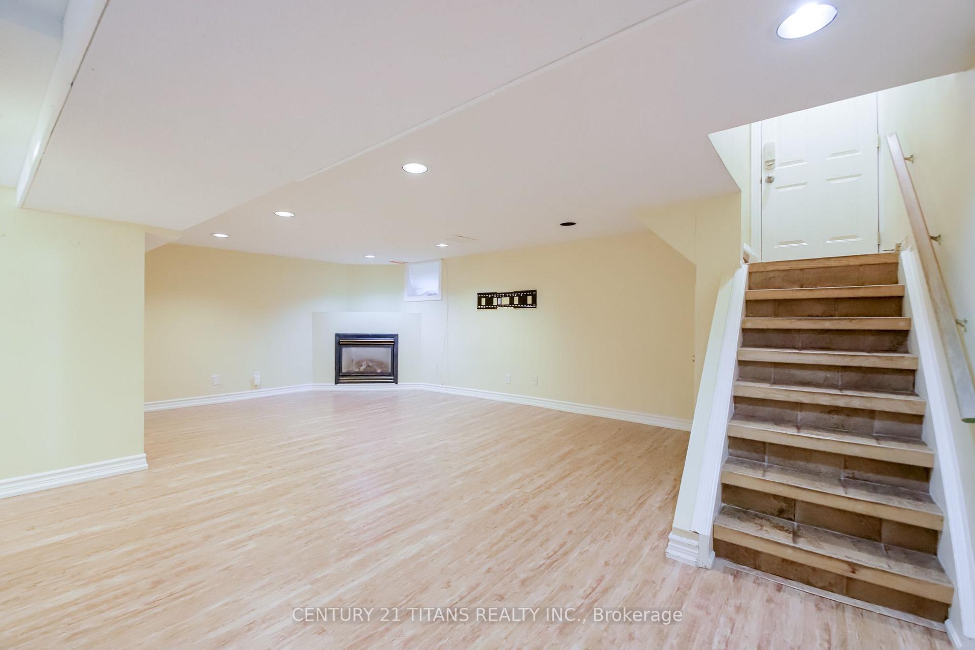 Photo 31 of 172 Phyllis Avenue, Scarborough, Cliffcrest — HOMEH