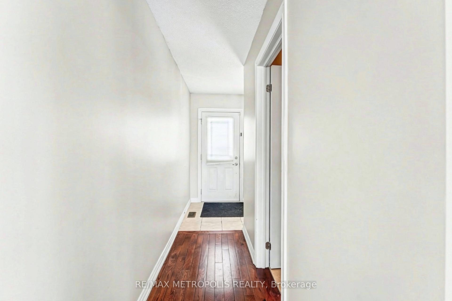 Photo 13 of Unit 57, 25 Southwoods Crescent, Barrie, Holly — HOMEH