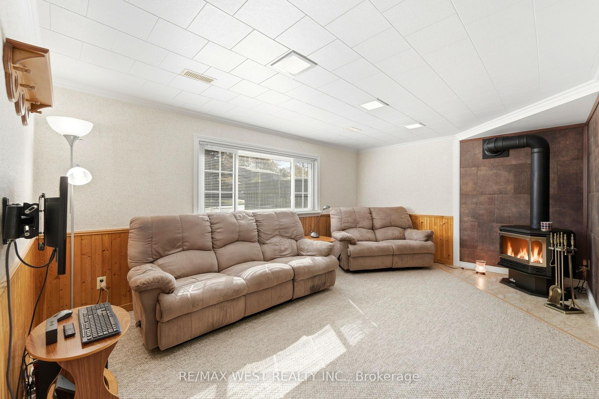 Photo 10 of 1380 Queen's Boulevard, Kitchener, Forest Hill — HOMEH