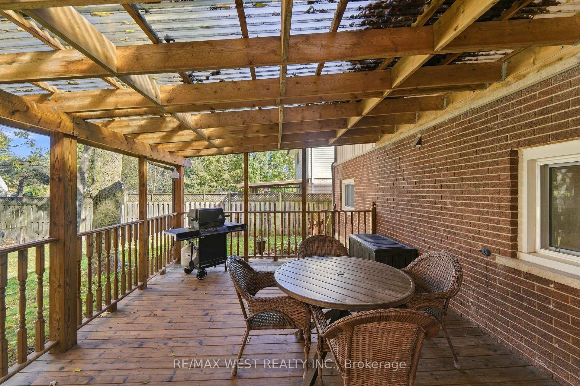 Photo 13 of 1380 Queen's Boulevard, Kitchener, Forest Hill — HOMEH