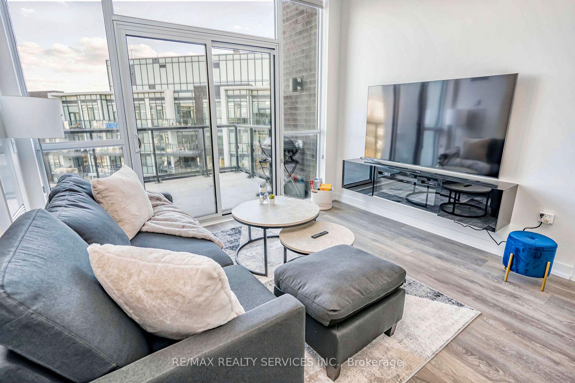 Photo 7 of Unit 403, 415 Sea Ray Avenue, Innisfil, Rural Innisfil — HOMEH