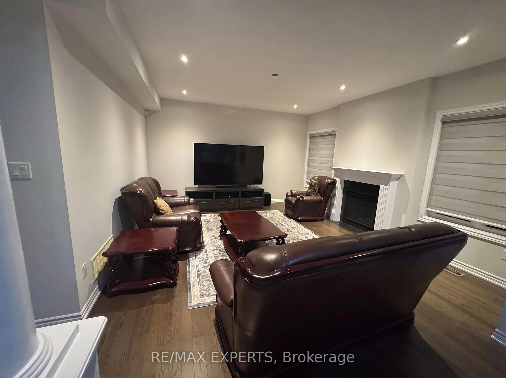 Photo 2 of 25 Hawtrey Road, Brampton, Northwest Brampton — HOMEH