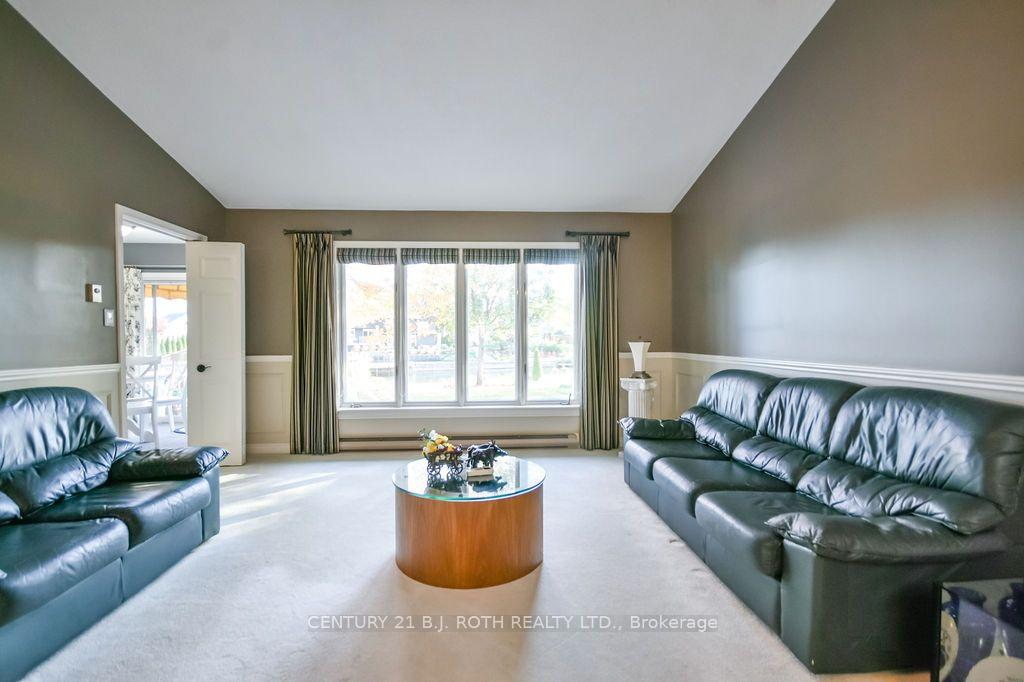 Photo 9 of 677 Broadview Avenue, Orillia — HOMEH