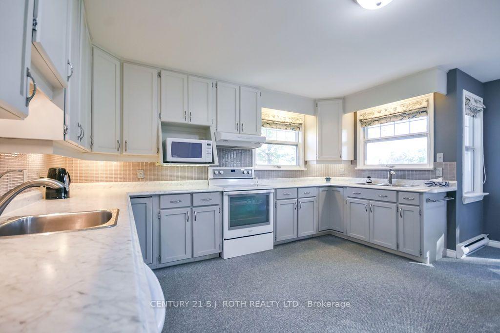 Photo 11 of 677 Broadview Avenue, Orillia — HOMEH
