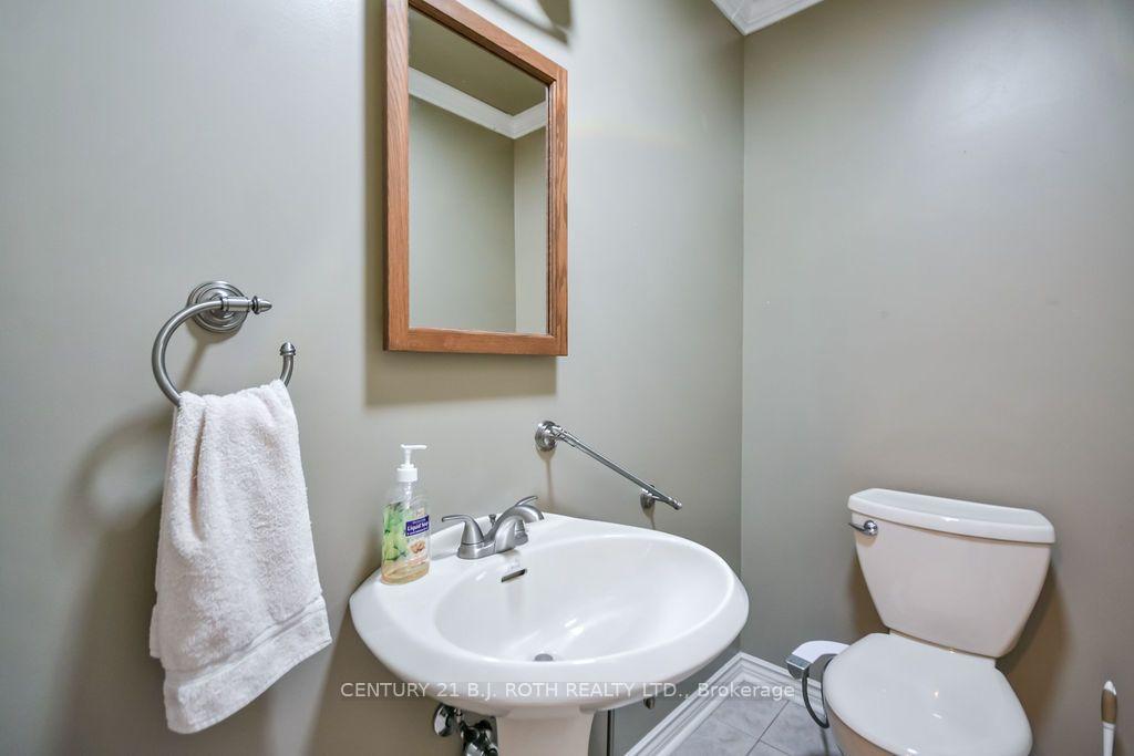 Photo 18 of 677 Broadview Avenue, Orillia — HOMEH