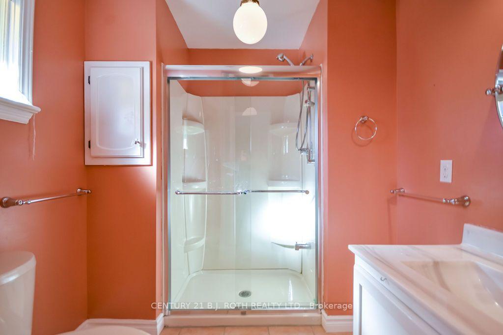 Photo 21 of 677 Broadview Avenue, Orillia — HOMEH