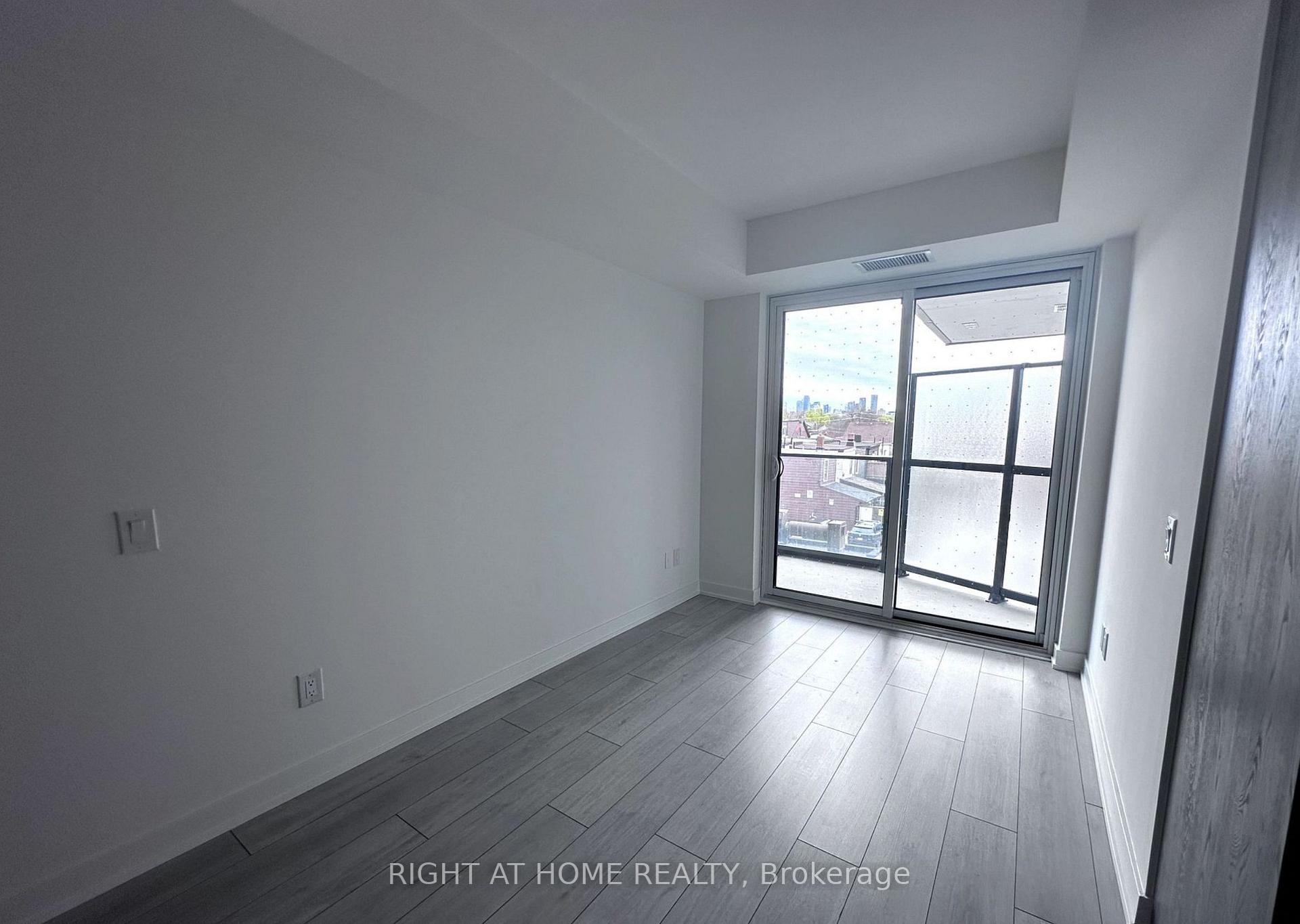 Photo 14 of Unit 301, 5 Lakeview Avenue, Toronto, Trinity-Bellwoods — HOMEH
