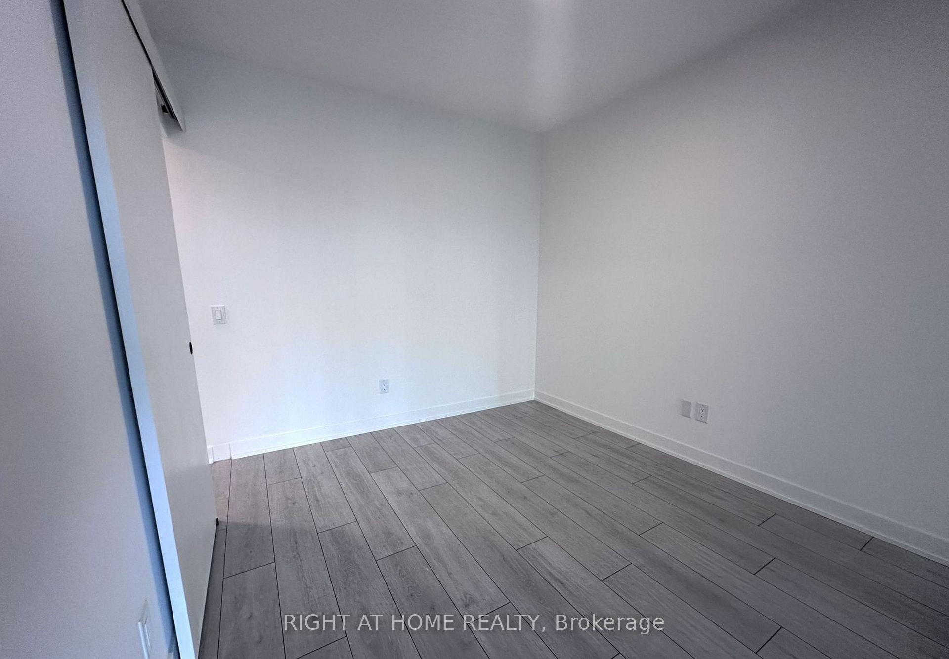 Photo 16 of Unit 301, 5 Lakeview Avenue, Toronto, Trinity-Bellwoods — HOMEH