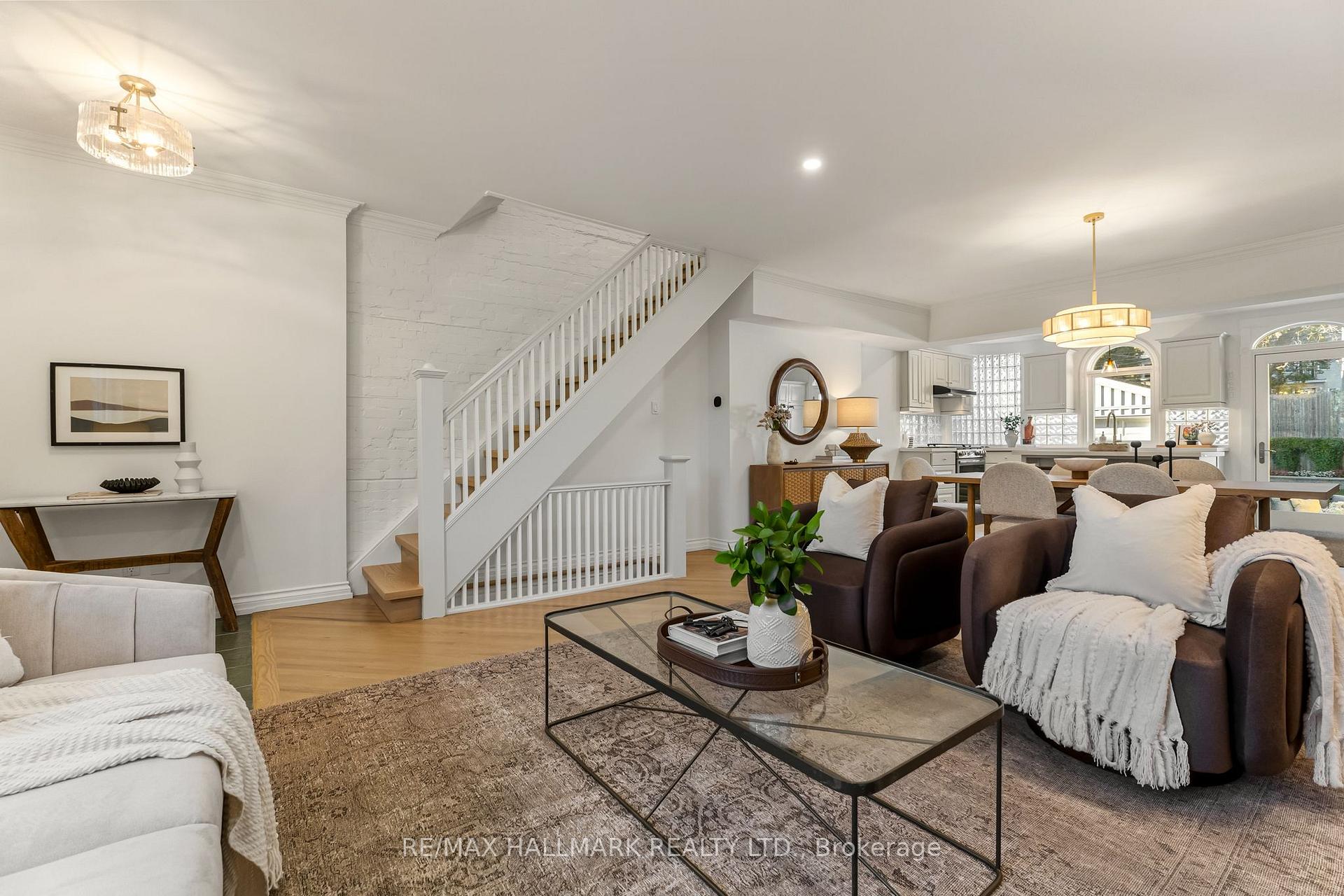 Photo 10 of 132 Duvernet Avenue, Toronto, East End-Danforth — HOMEH