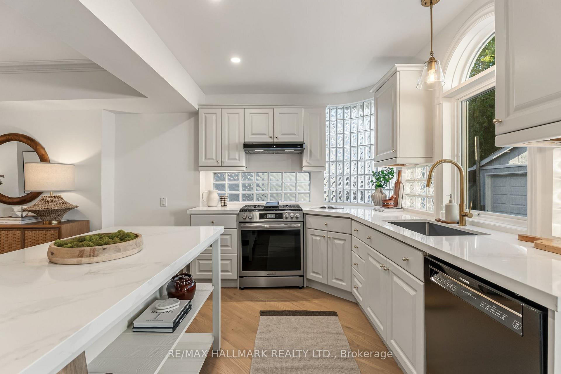 Photo 17 of 132 Duvernet Avenue, Toronto, East End-Danforth — HOMEH