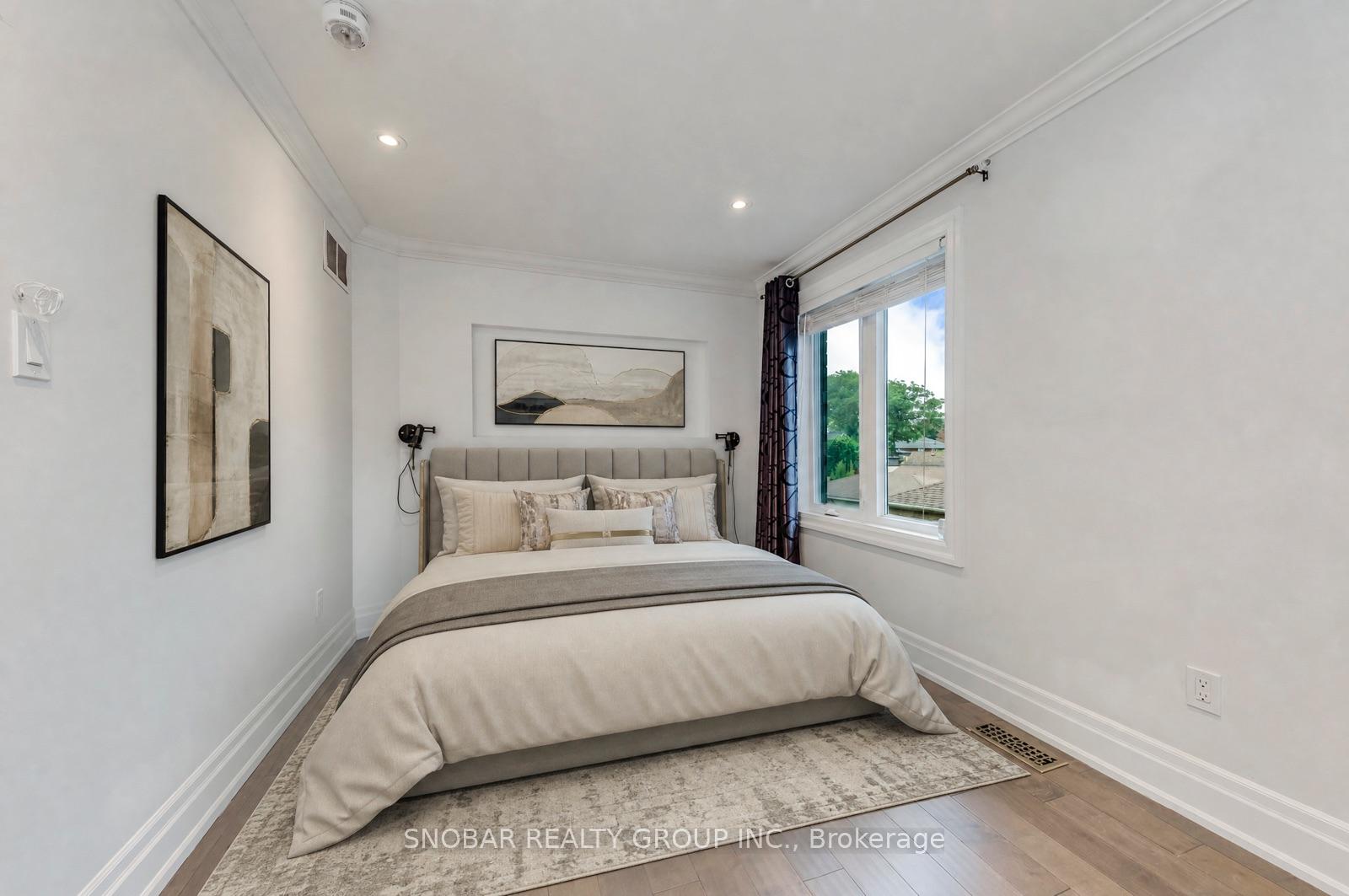 Photo 6 of 1 Aura Lea Boulevard, North York, Humberlea-Pelmo Park — HOMEH