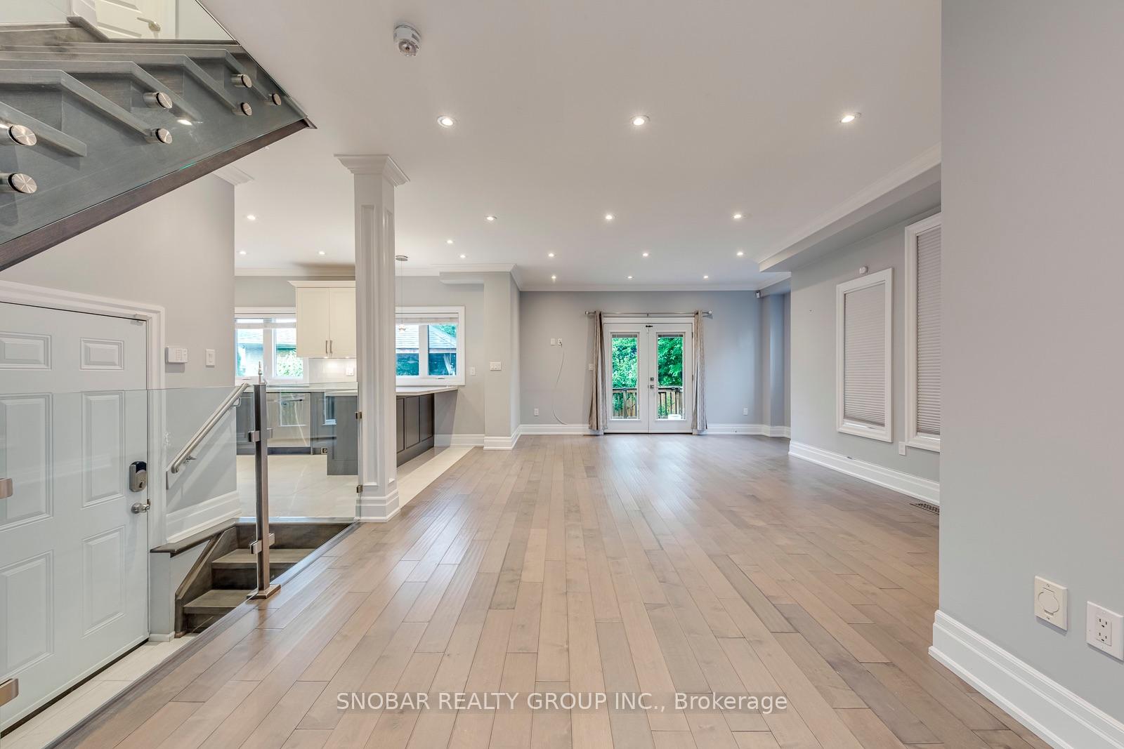 Photo 10 of 1 Aura Lea Boulevard, North York, Humberlea-Pelmo Park — HOMEH