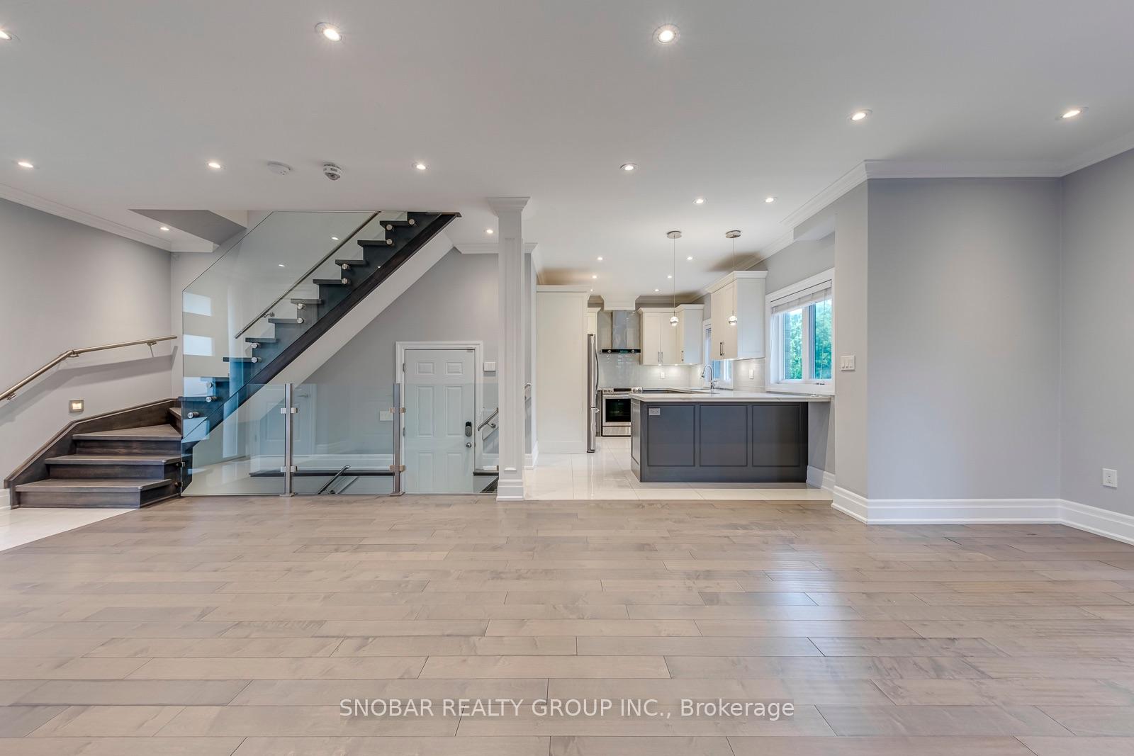Photo 15 of 1 Aura Lea Boulevard, North York, Humberlea-Pelmo Park — HOMEH