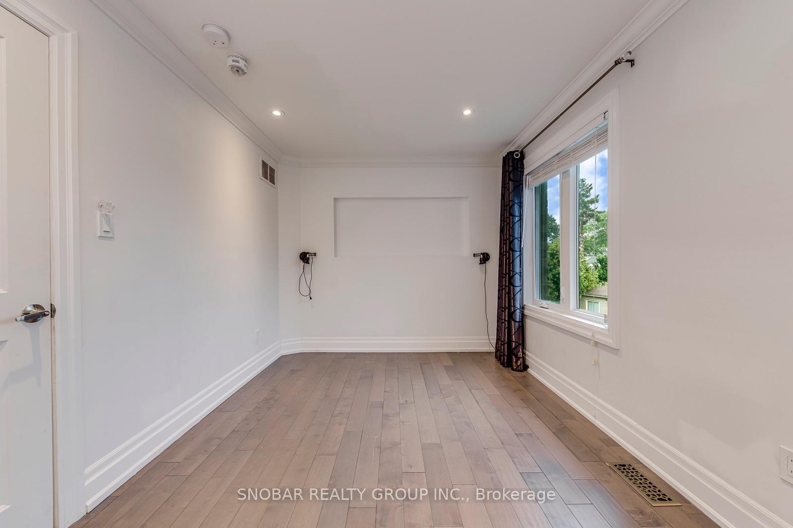 Photo 22 of 1 Aura Lea Boulevard, North York, Humberlea-Pelmo Park — HOMEH