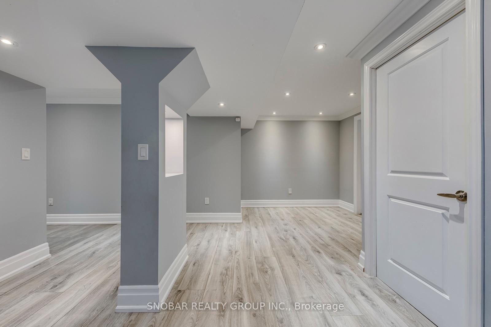 Photo 31 of 1 Aura Lea Boulevard, North York, Humberlea-Pelmo Park — HOMEH