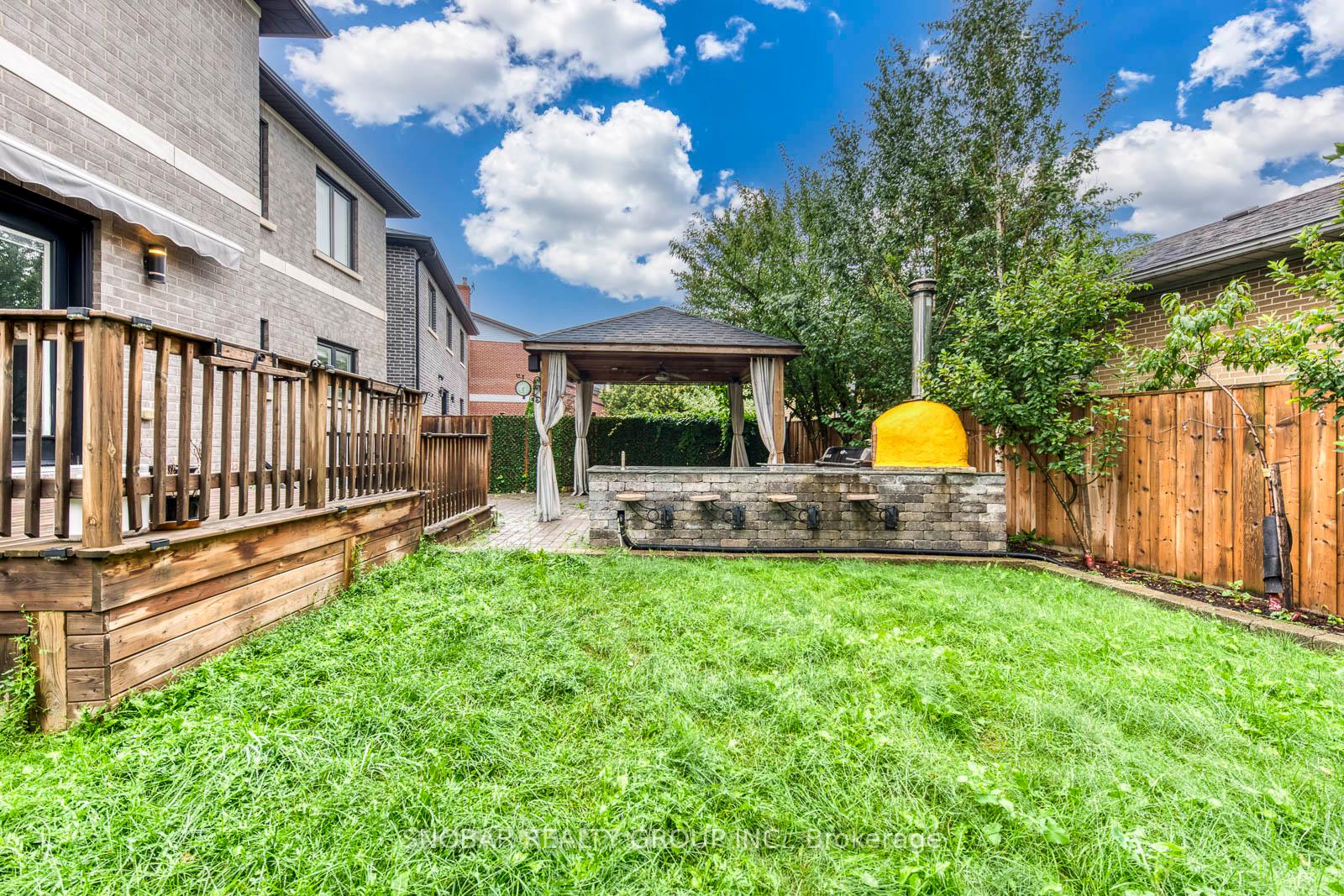 Photo 37 of 1 Aura Lea Boulevard, North York, Humberlea-Pelmo Park — HOMEH