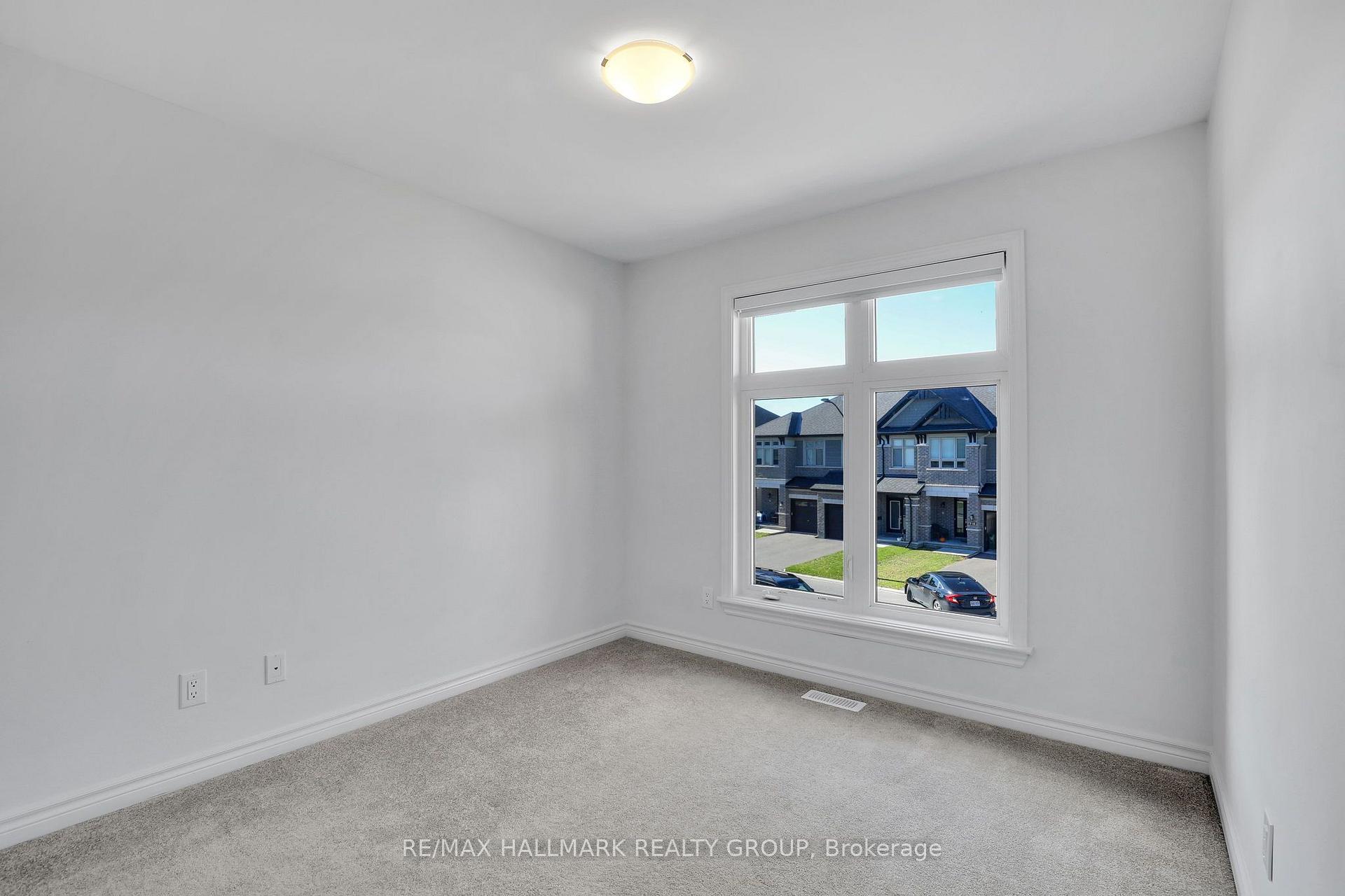 Photo 22 of 715 Capricorn Circle, Ottawa, Riverside South/Gloucester Glen — HOMEH