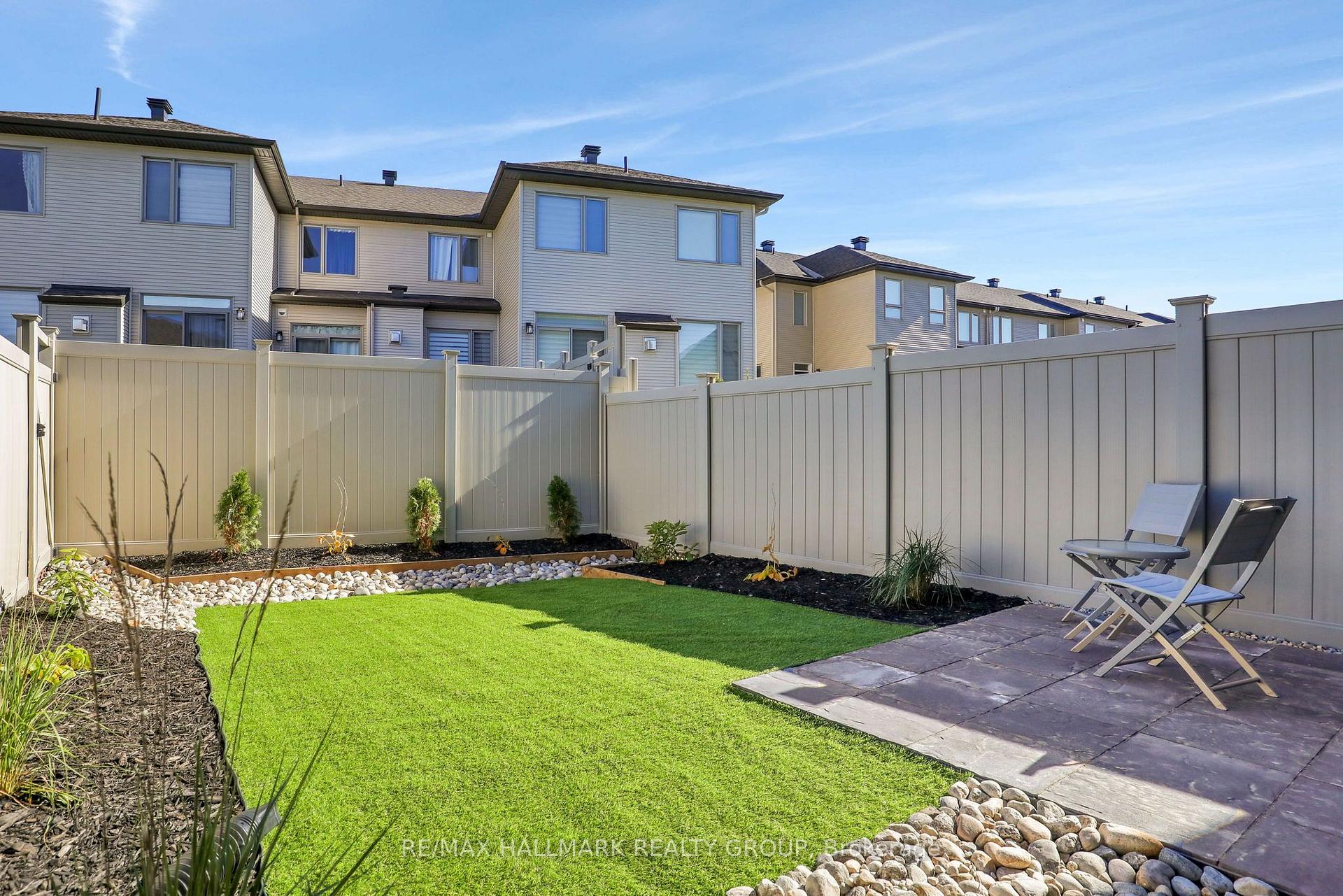 Photo 27 of 715 Capricorn Circle, Ottawa, Riverside South/Gloucester Glen — HOMEH