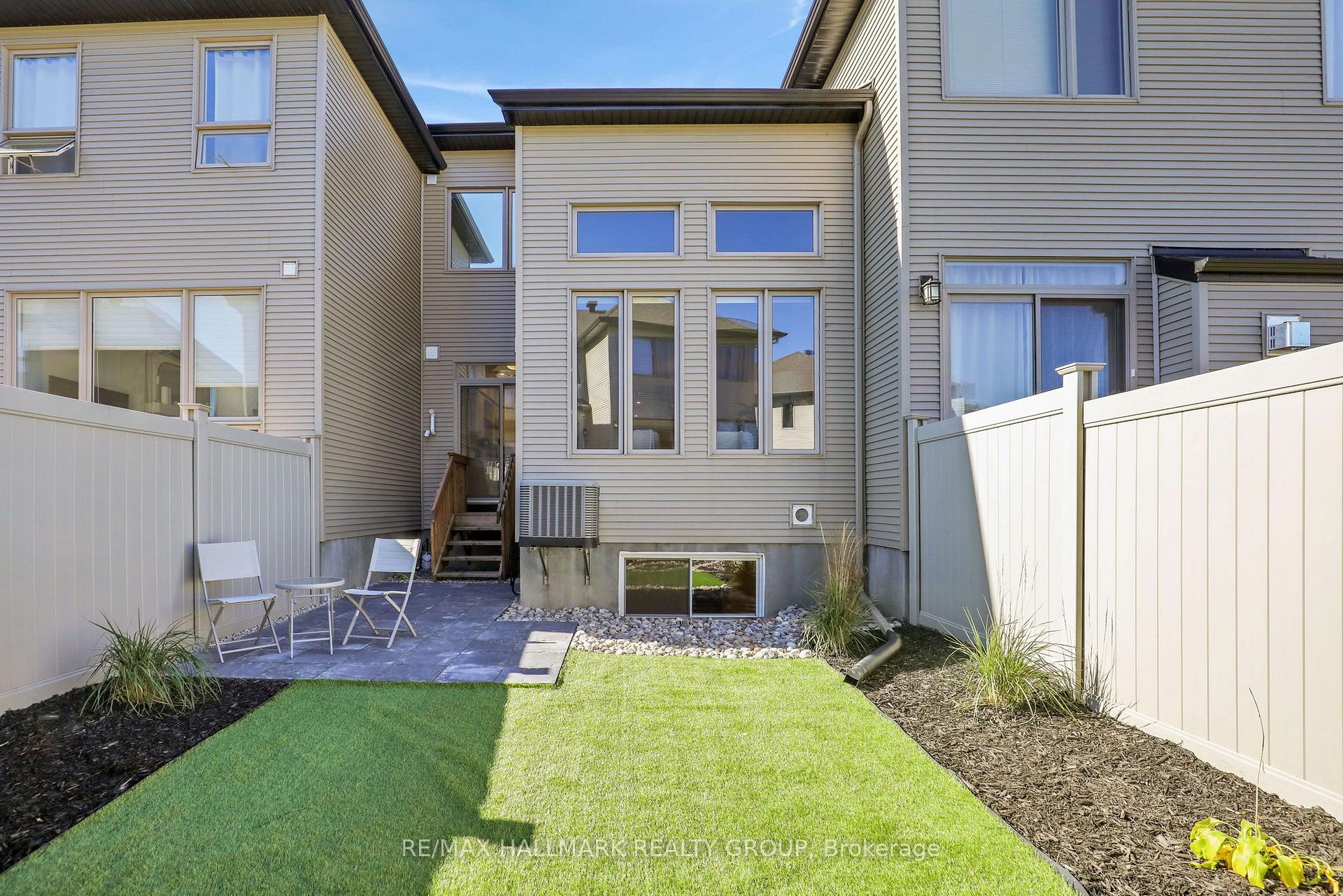 Photo 28 of 715 Capricorn Circle, Ottawa, Riverside South/Gloucester Glen — HOMEH