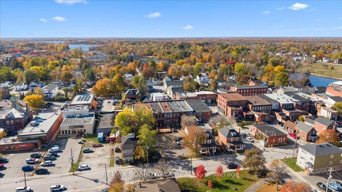 Photo 17 of 113 Bridge Street, Carleton Place, Carleton Place — HOMEH