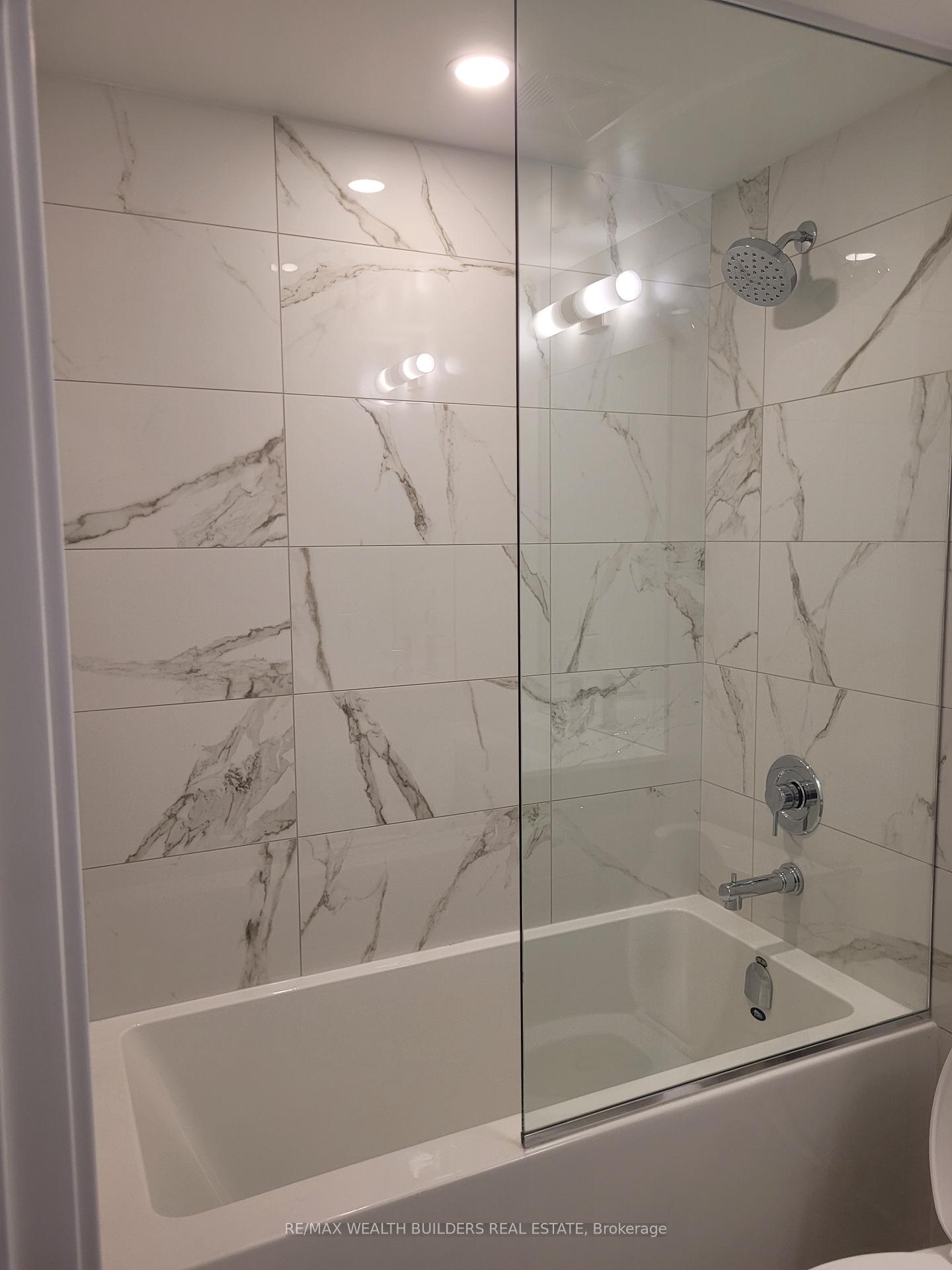 Photo 8 of Unit 610, 180 Front Street E, Toronto, Moss Park — HOMEH