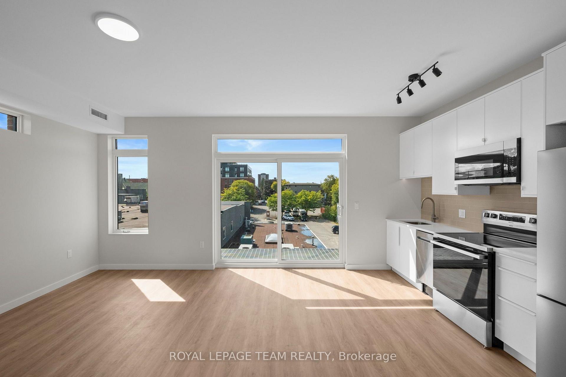 Photo 7 of Unit 202, 370 Athlone Avenue, Ottawa, Westboro South — HOMEH
