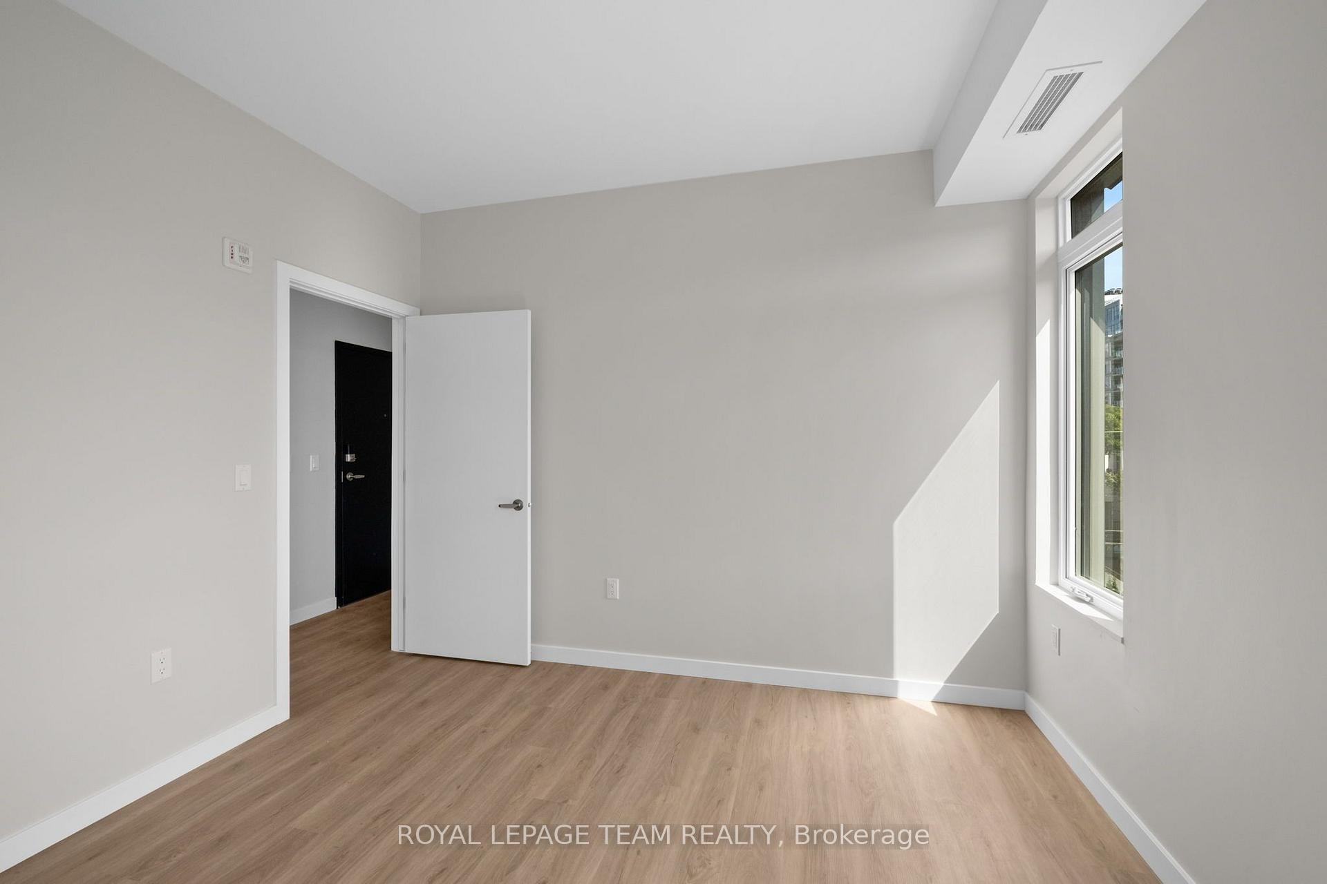 Photo 17 of Unit 202, 370 Athlone Avenue, Ottawa, Westboro South — HOMEH