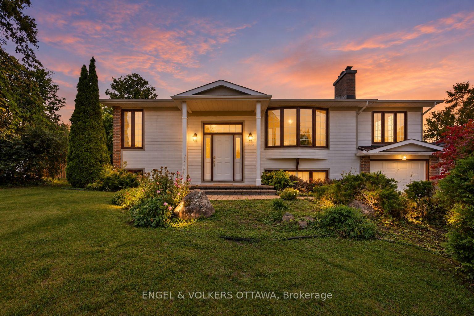 Photo of 5293 Mclean Crescent