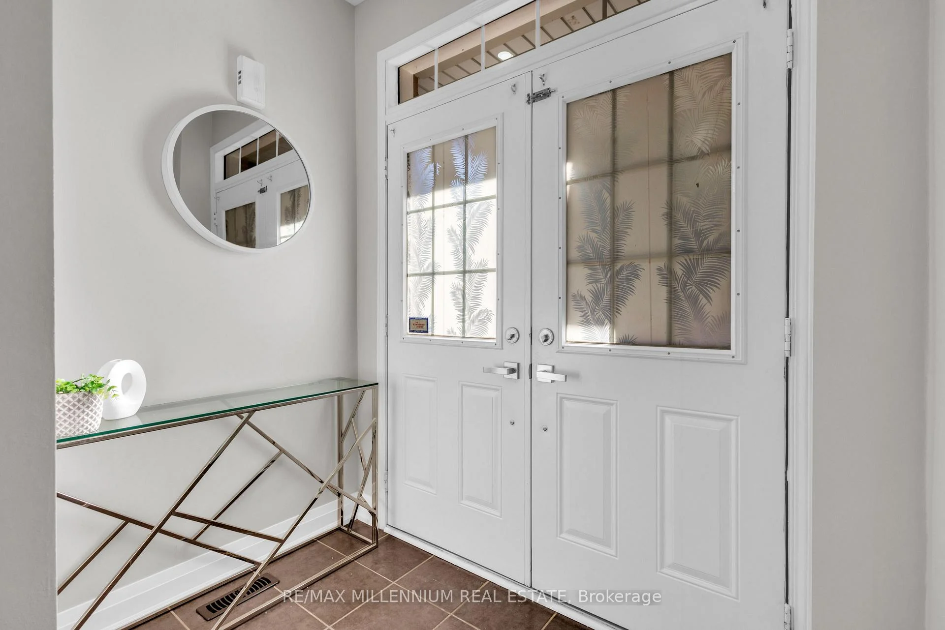 Photo 3 of 5 Kilrea Way, Brampton, Credit Valley — HOMEH