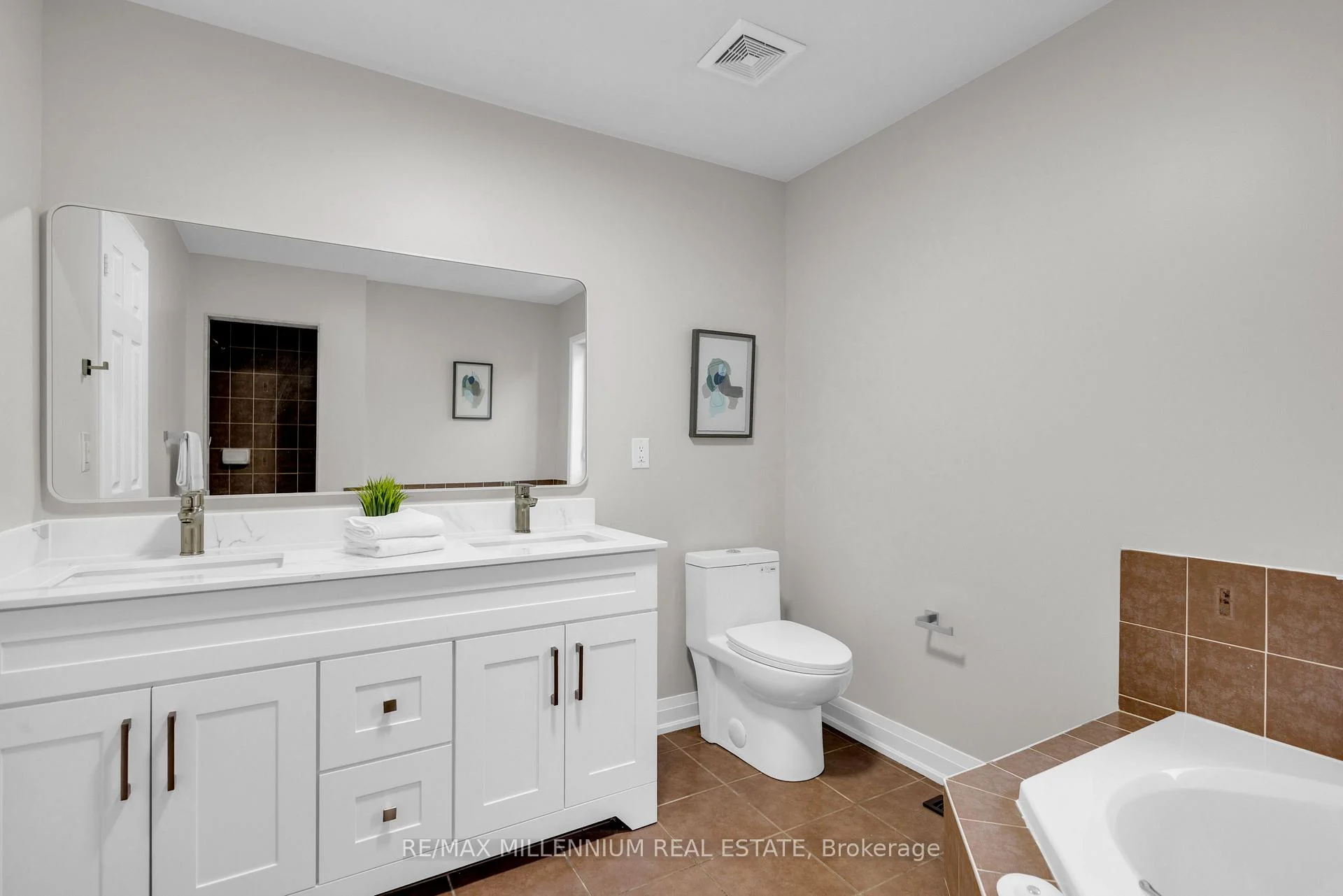 Photo 20 of 5 Kilrea Way, Brampton, Credit Valley — HOMEH