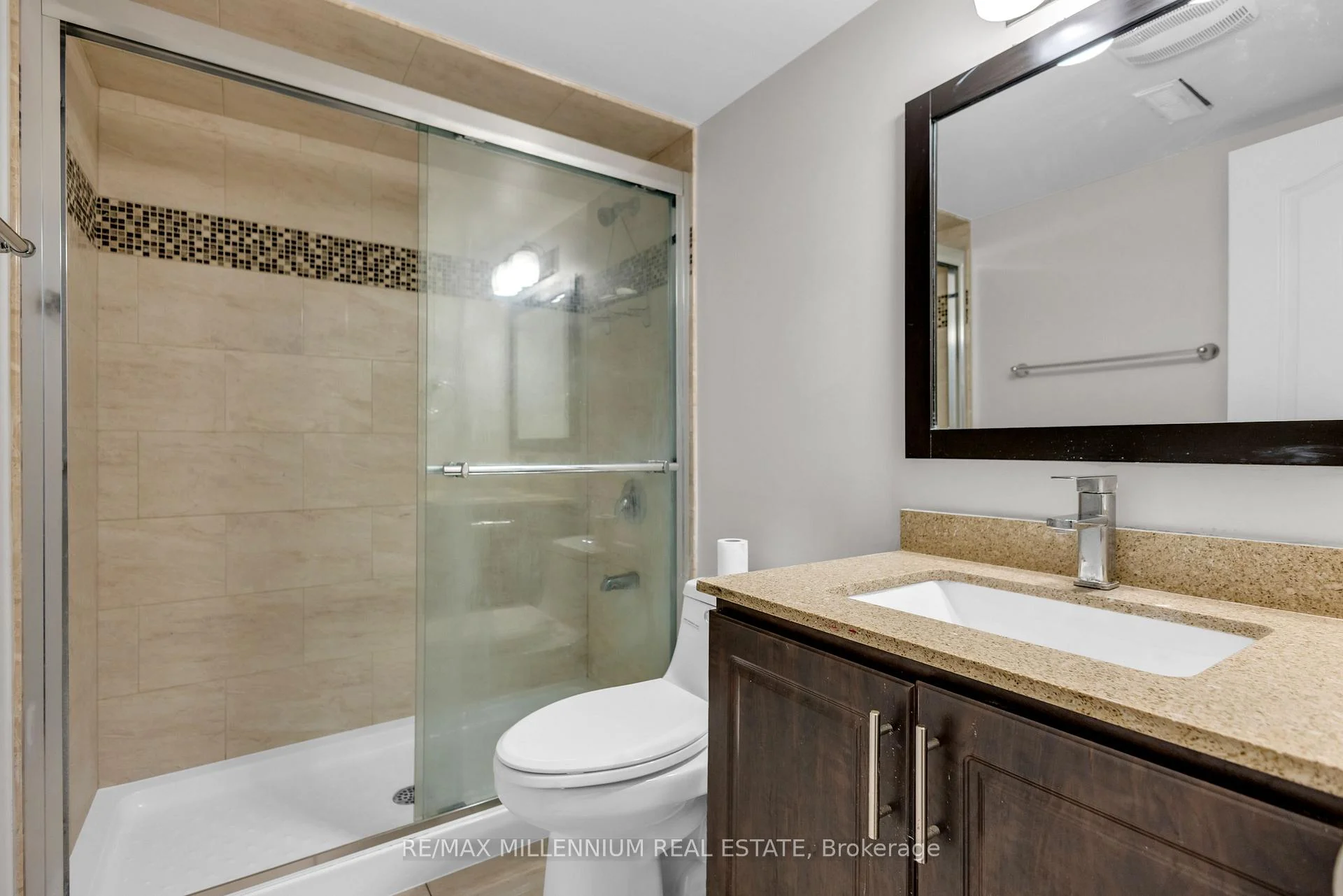 Photo 31 of 5 Kilrea Way, Brampton, Credit Valley — HOMEH