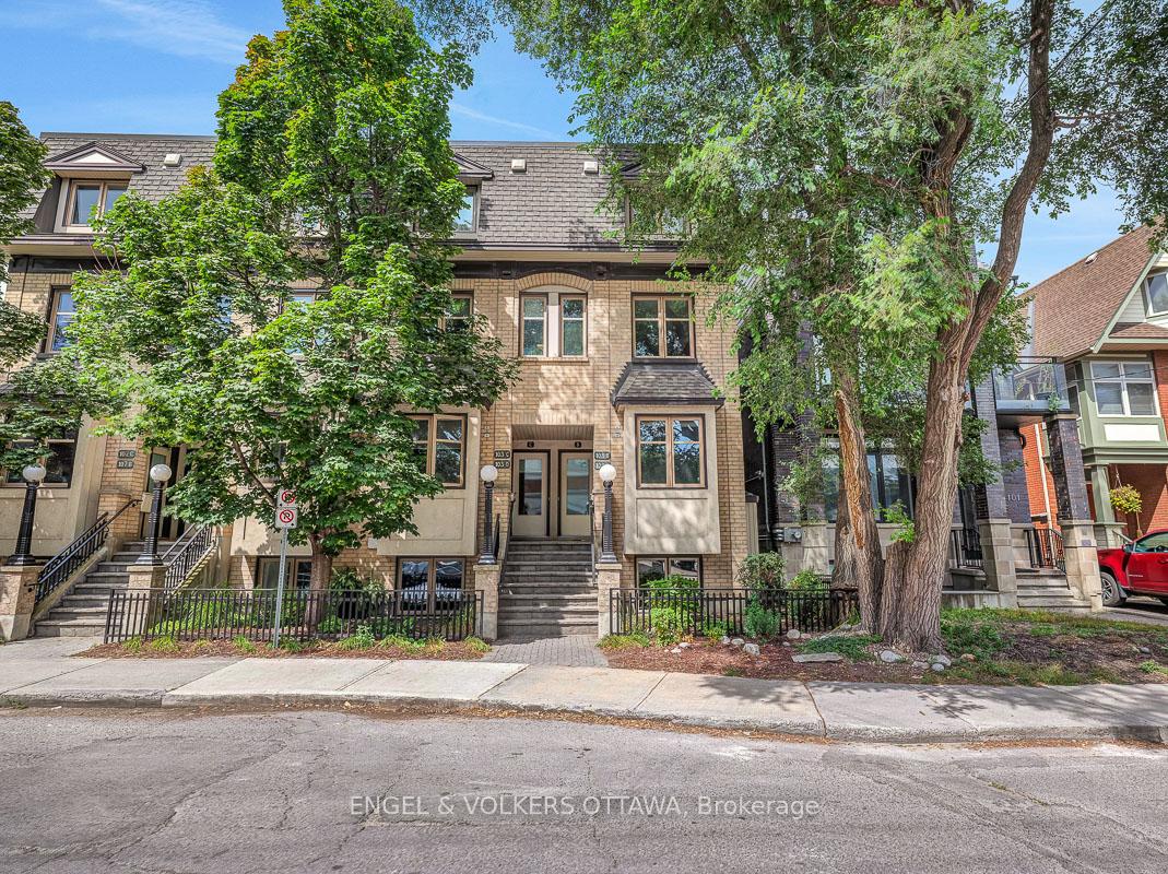 Photo of Unit A, 103 Third Avenue