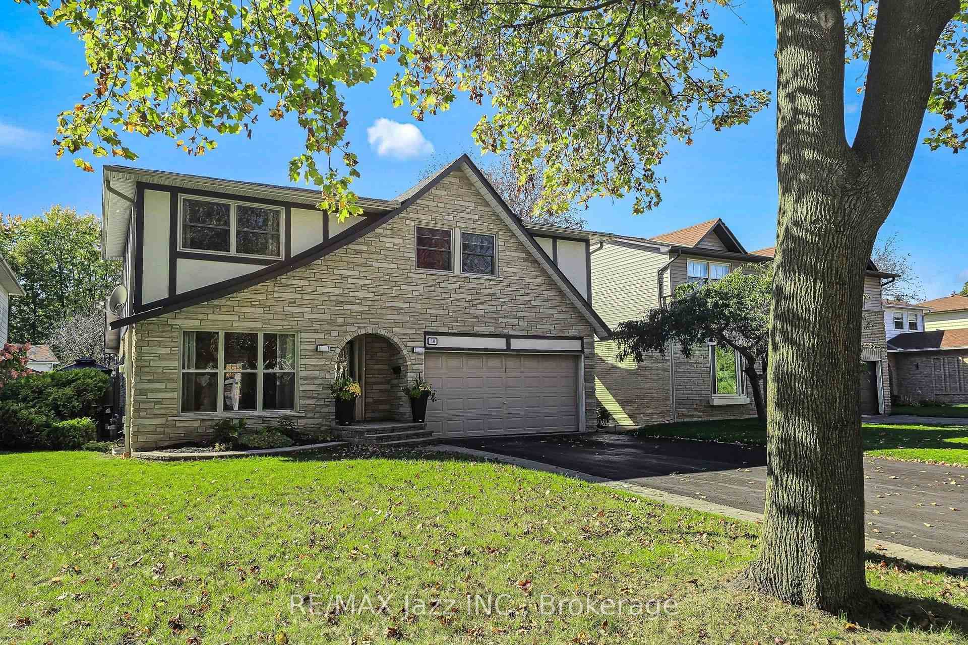 Photo 1 of 10 Trinity Crescent, Whitby, Pringle Creek — HOMEH