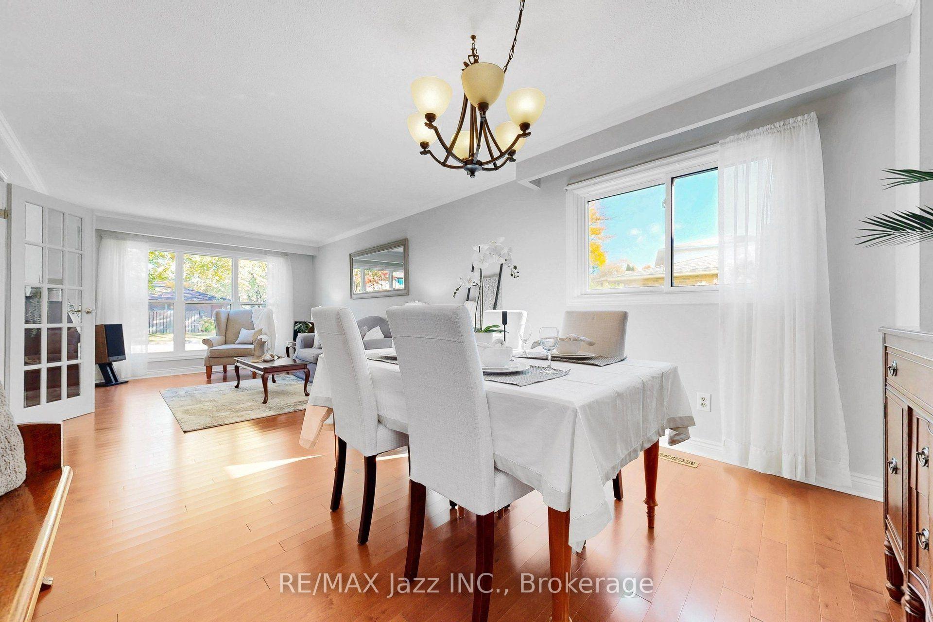 Photo 11 of 10 Trinity Crescent, Whitby, Pringle Creek — HOMEH